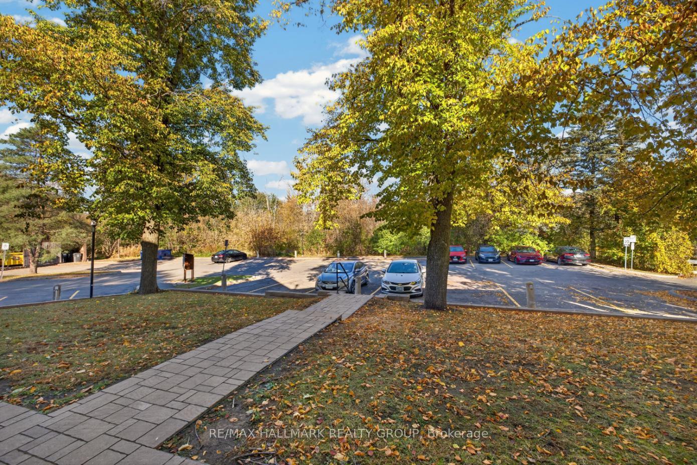 Photo 4 of 6350 Bilberry Drive, Ottawa, Orleans Wood — HOMEH