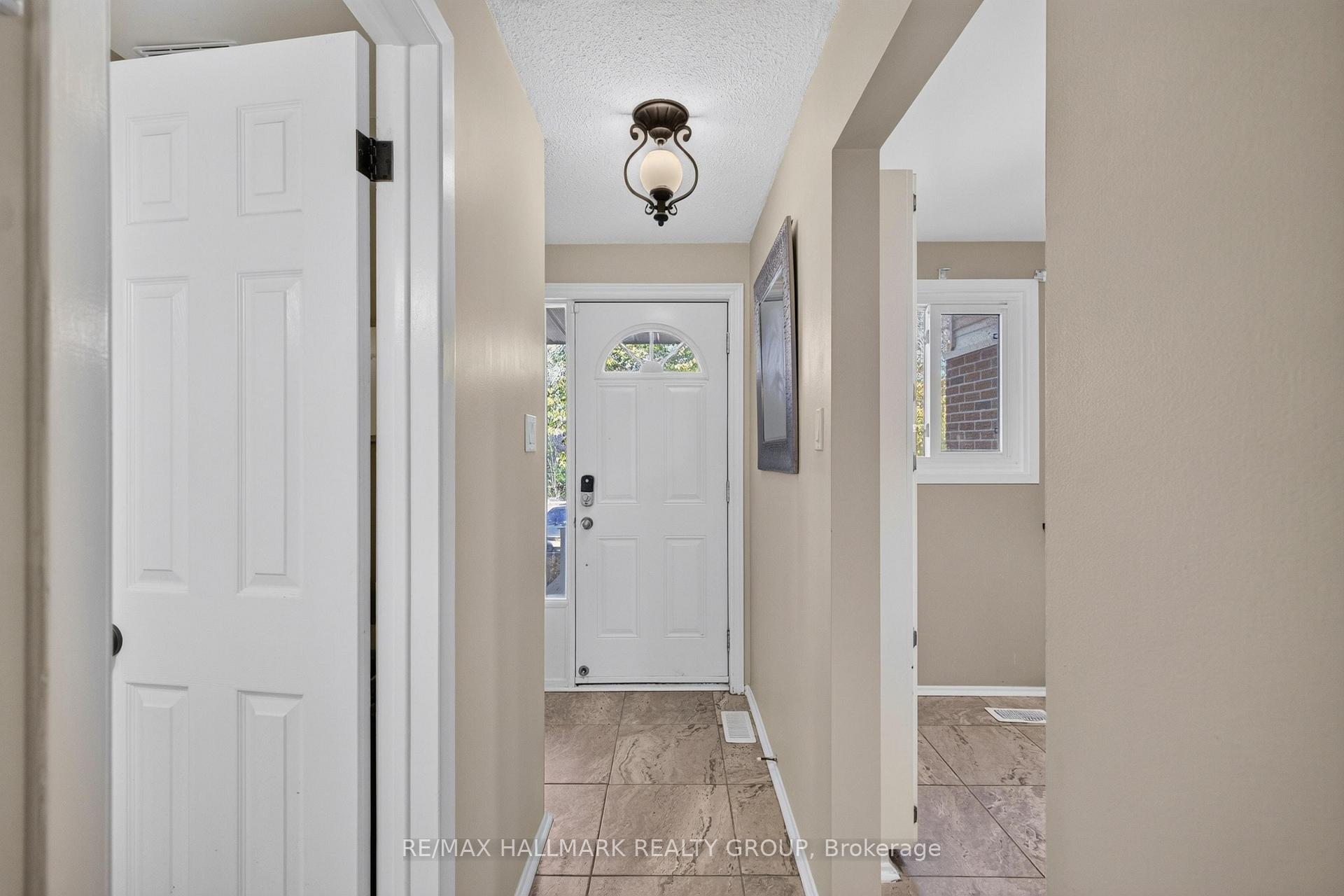 Photo 6 of 6350 Bilberry Drive, Ottawa, Orleans Wood — HOMEH