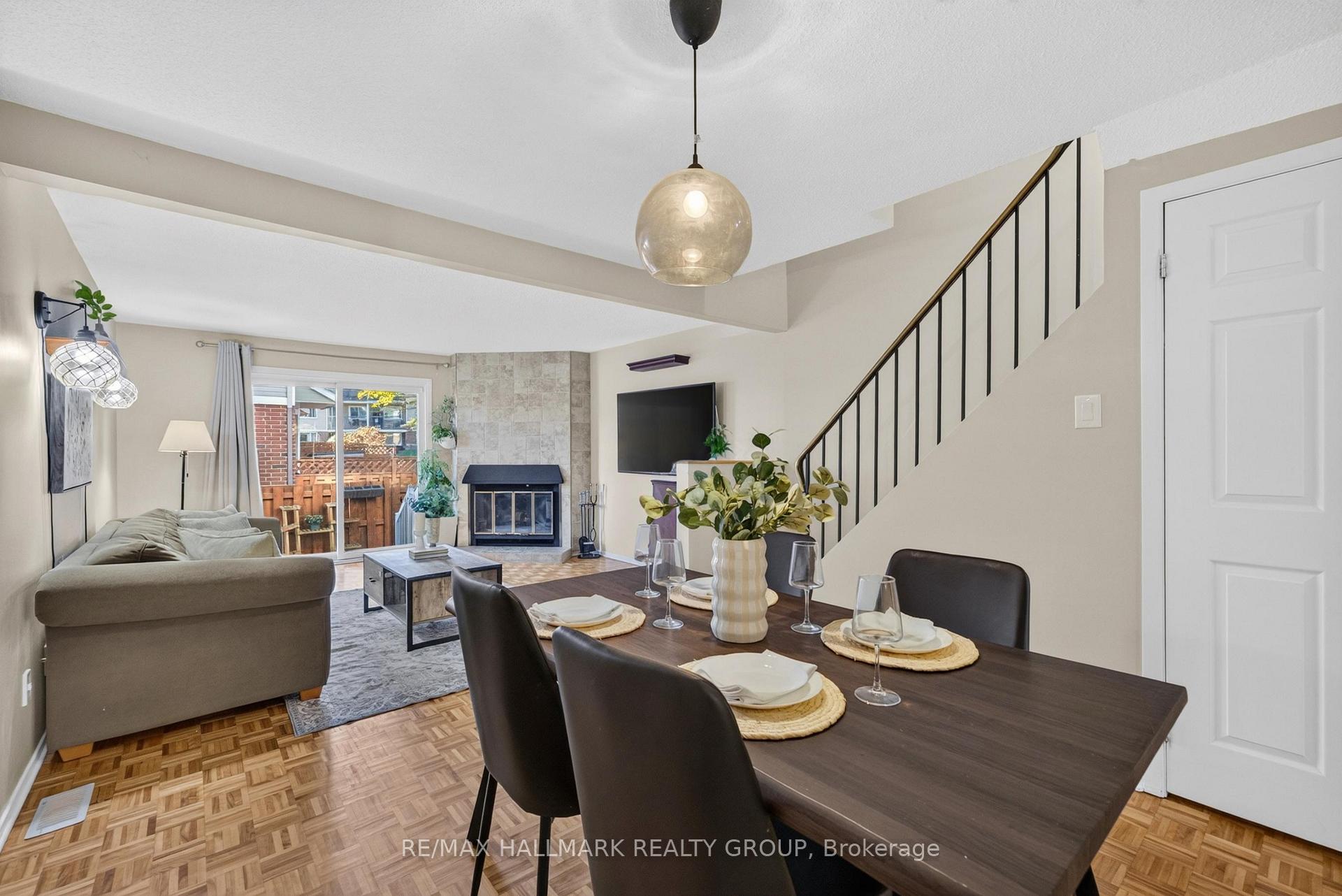 Photo 8 of 6350 Bilberry Drive, Ottawa, Orleans Wood — HOMEH