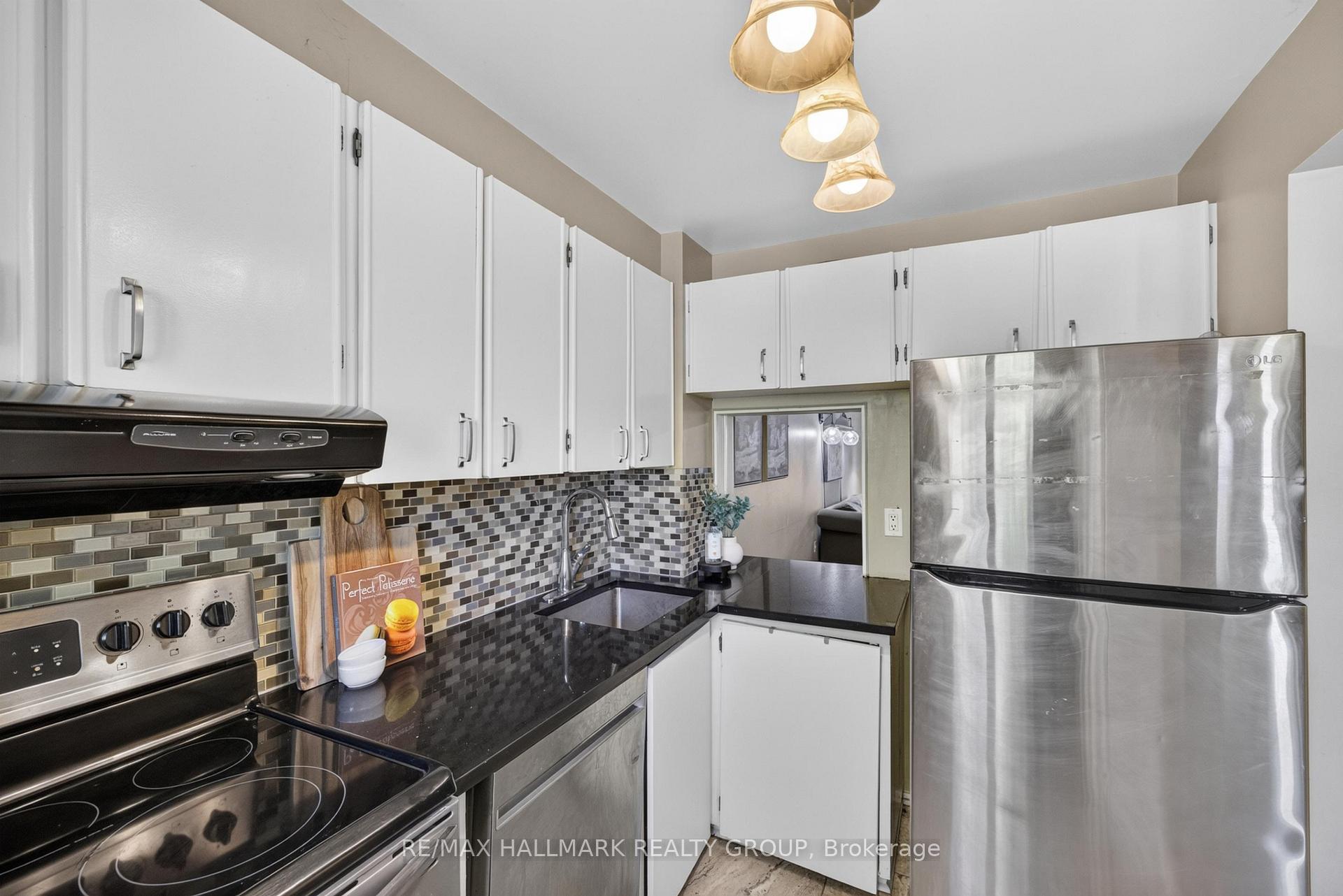 Photo 13 of 6350 Bilberry Drive, Ottawa, Orleans Wood — HOMEH