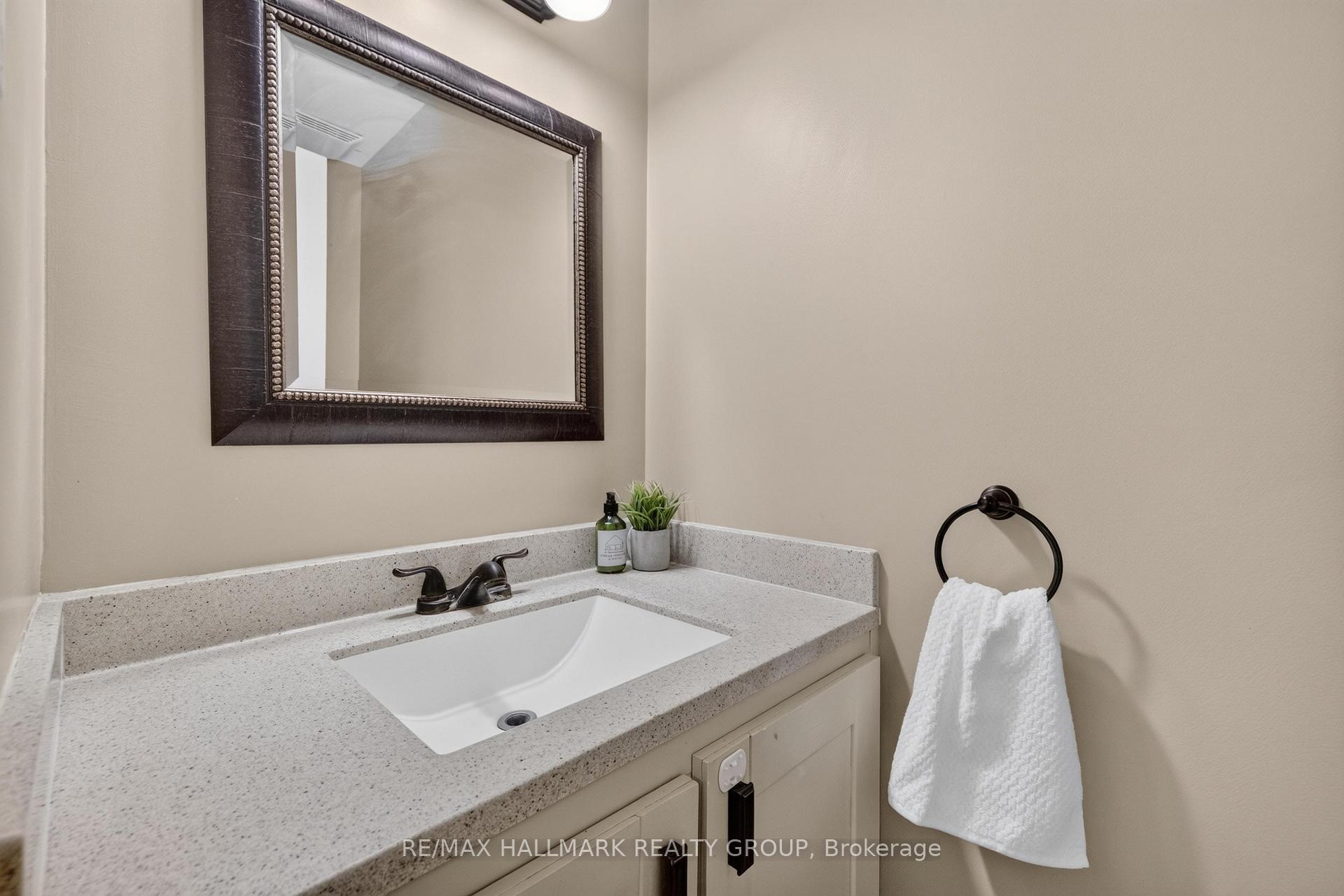 Photo 14 of 6350 Bilberry Drive, Ottawa, Orleans Wood — HOMEH