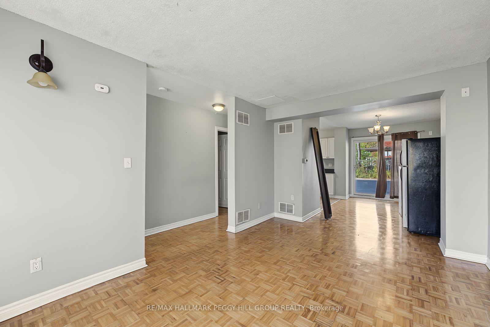 Photo 4 of Unit 26, 275 Blake Street, Barrie, North Shore — HOMEH