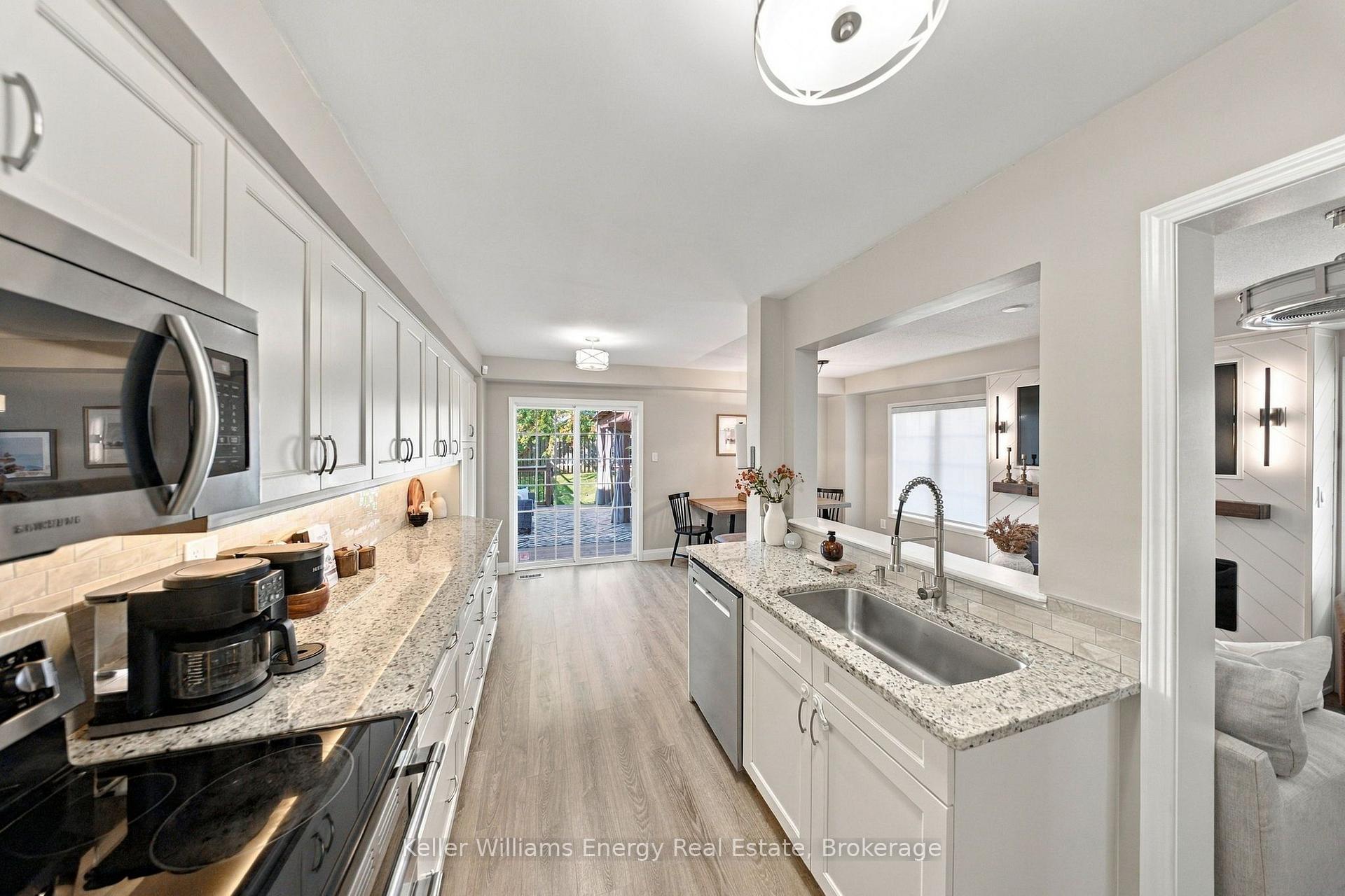 Photo 20 of 258 Bons Avenue, Clarington, Bowmanville — HOMEH