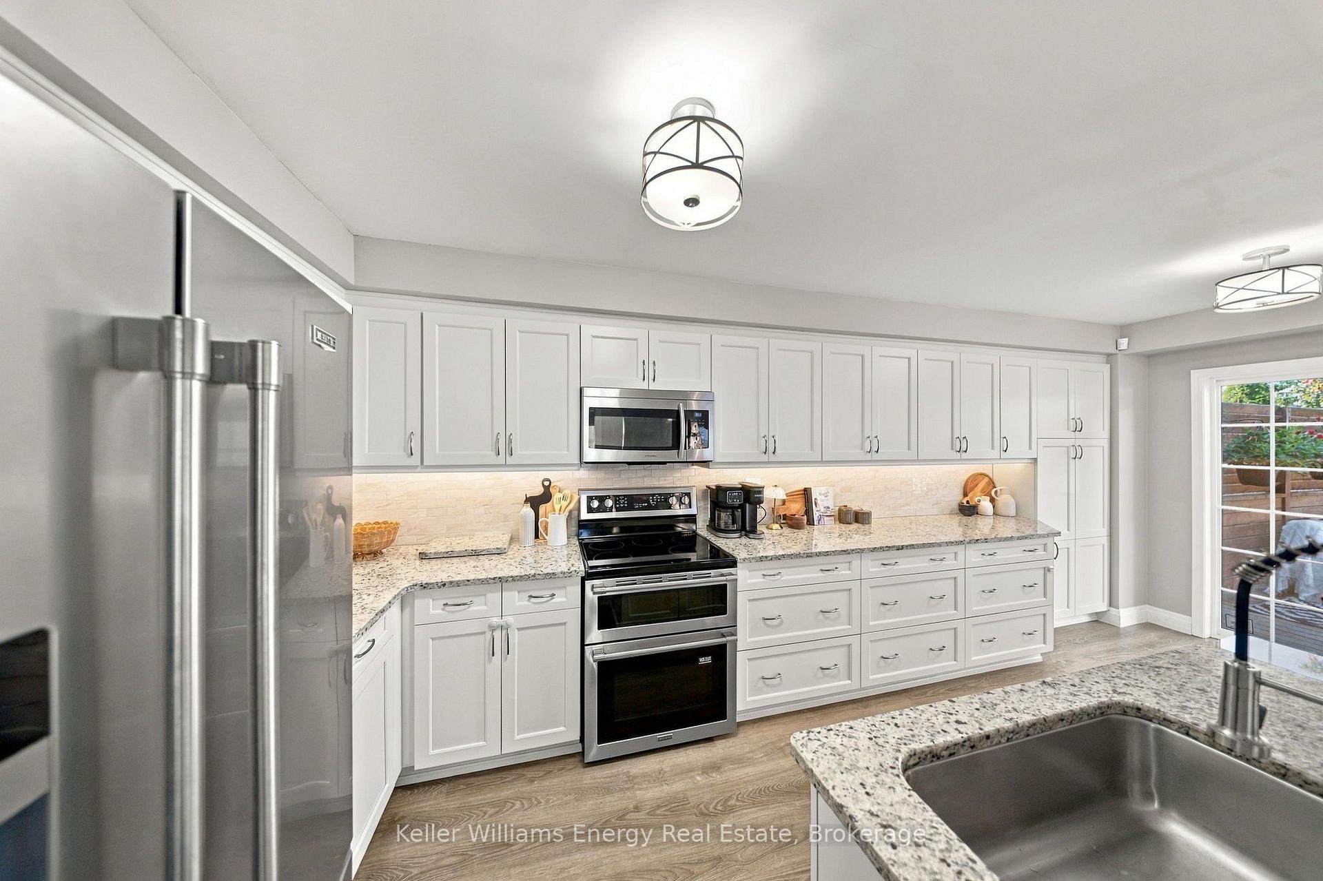 Photo 22 of 258 Bons Avenue, Clarington, Bowmanville — HOMEH