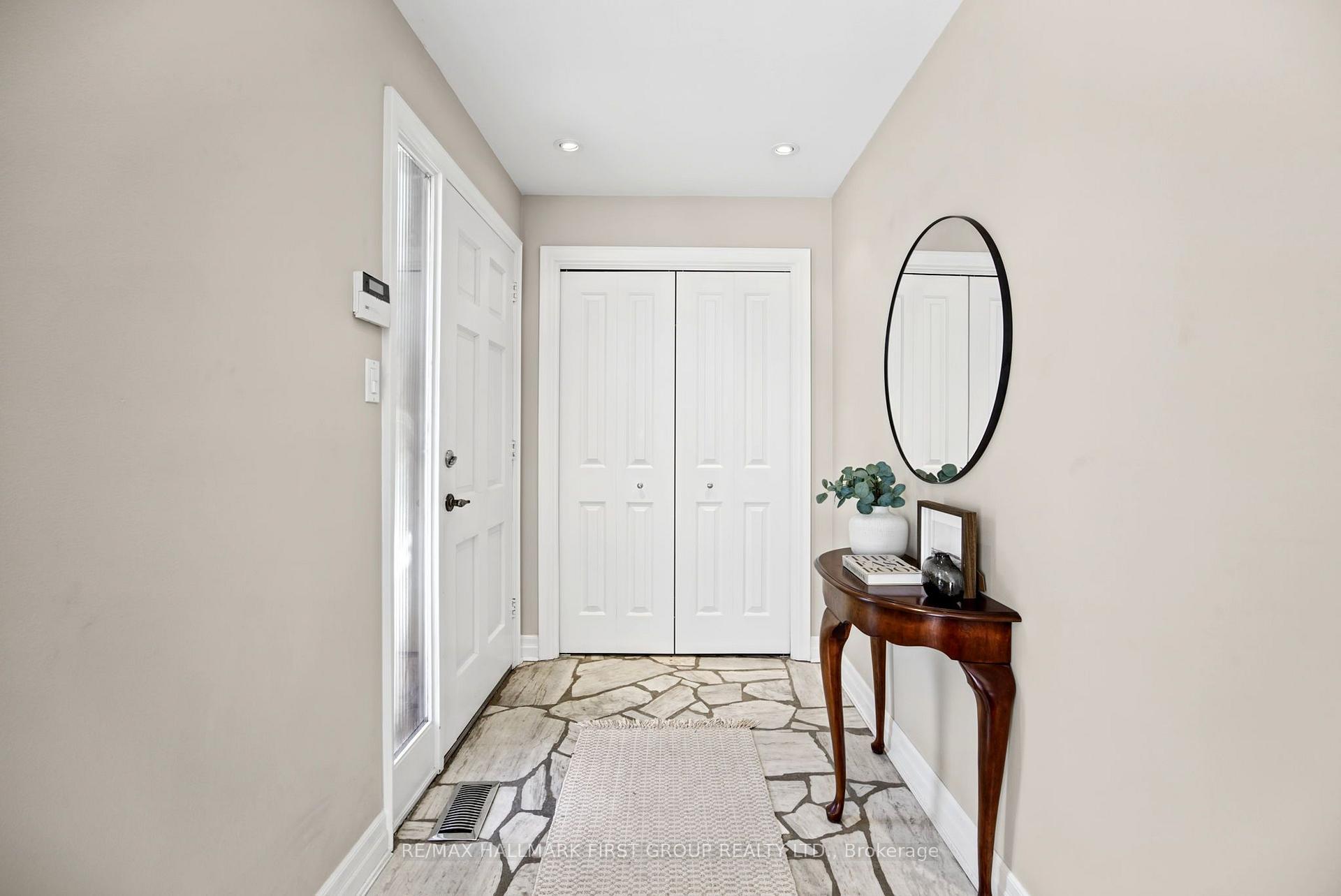 Photo 4 of 518 Gilbert Street E, Whitby, Downtown Whitby — HOMEH
