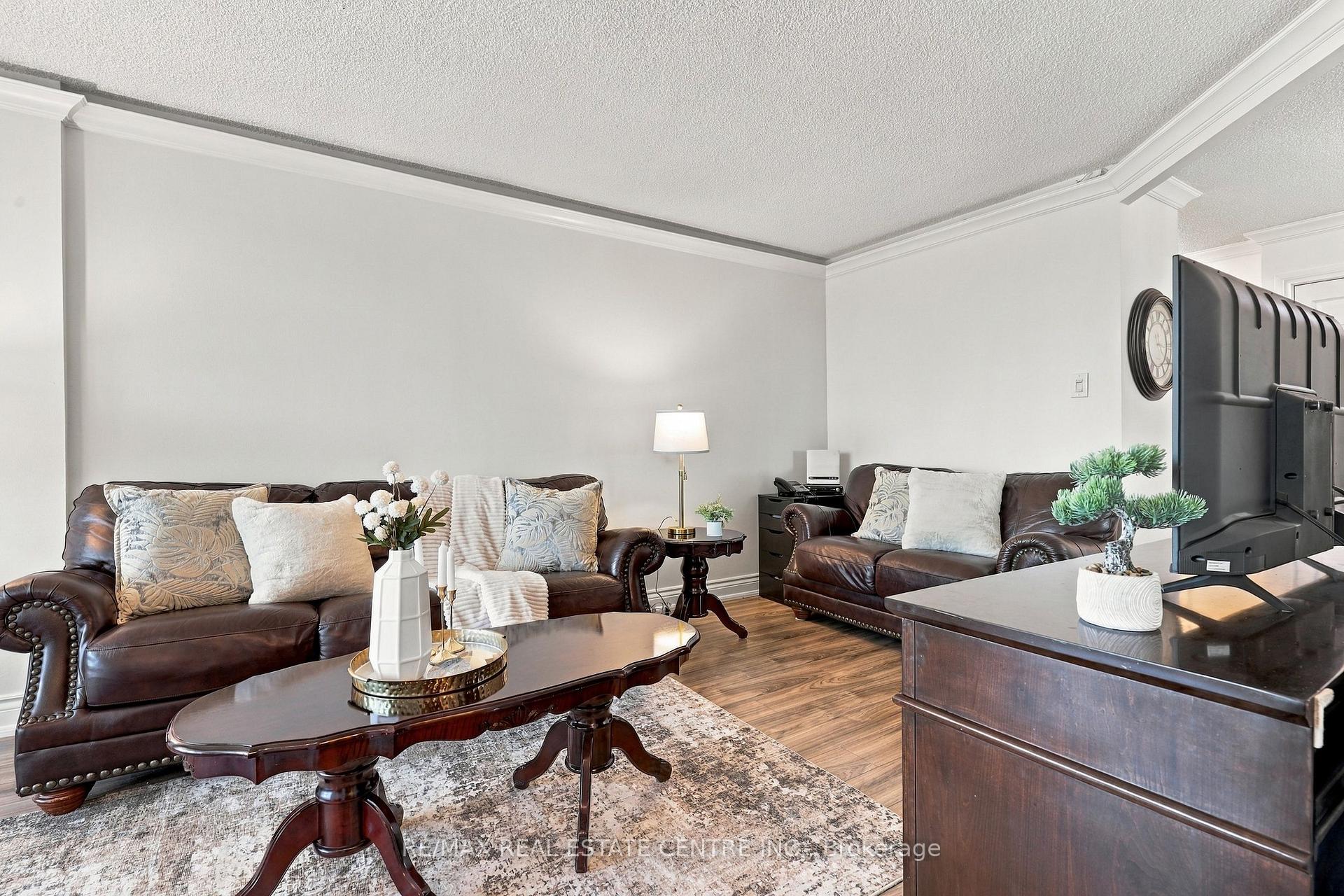 Photo 14 of Unit 1110, 355 Rathburn Road E, Mississauga, Rathwood — HOMEH