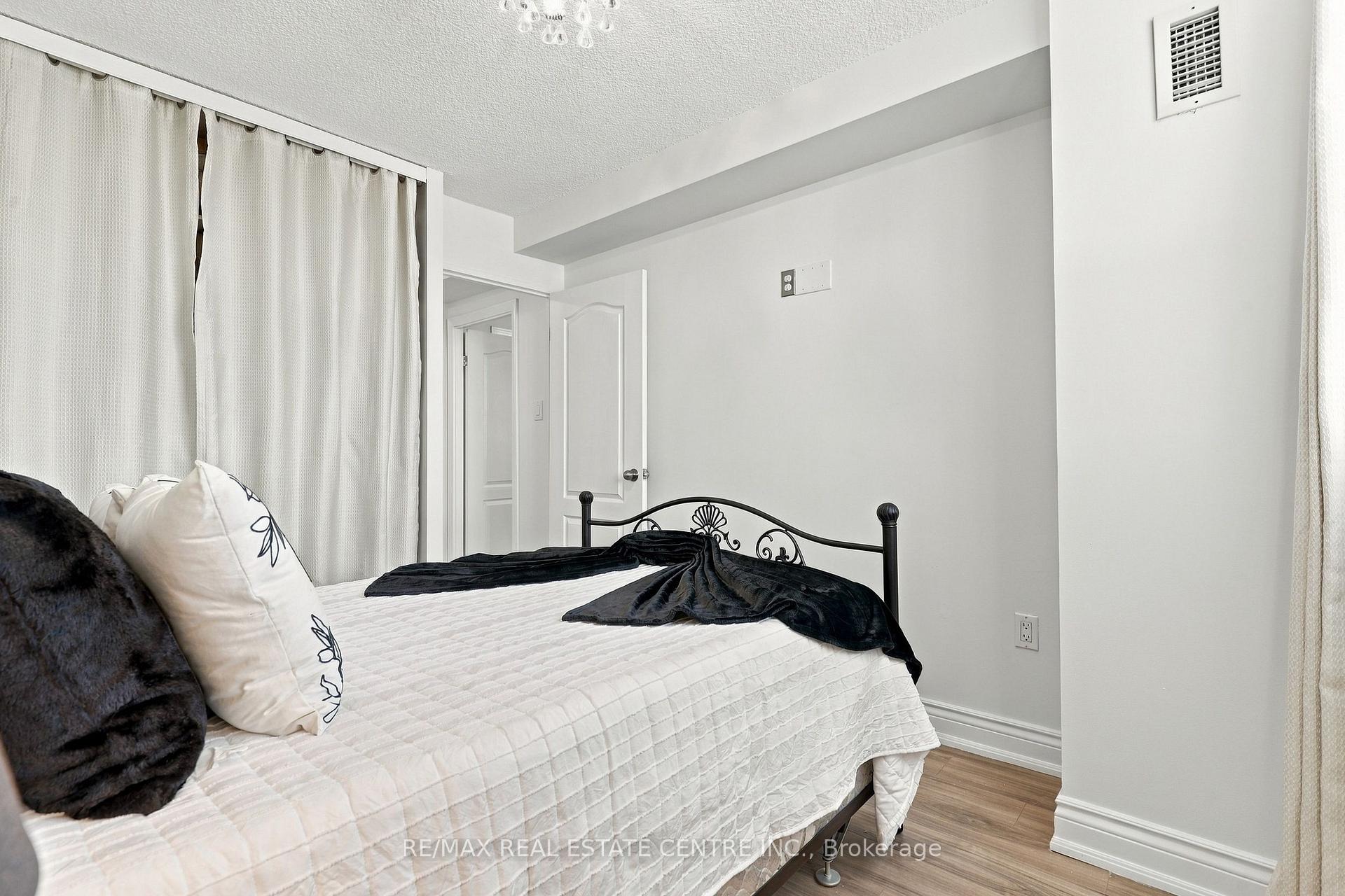 Photo 24 of Unit 1110, 355 Rathburn Road E, Mississauga, Rathwood — HOMEH