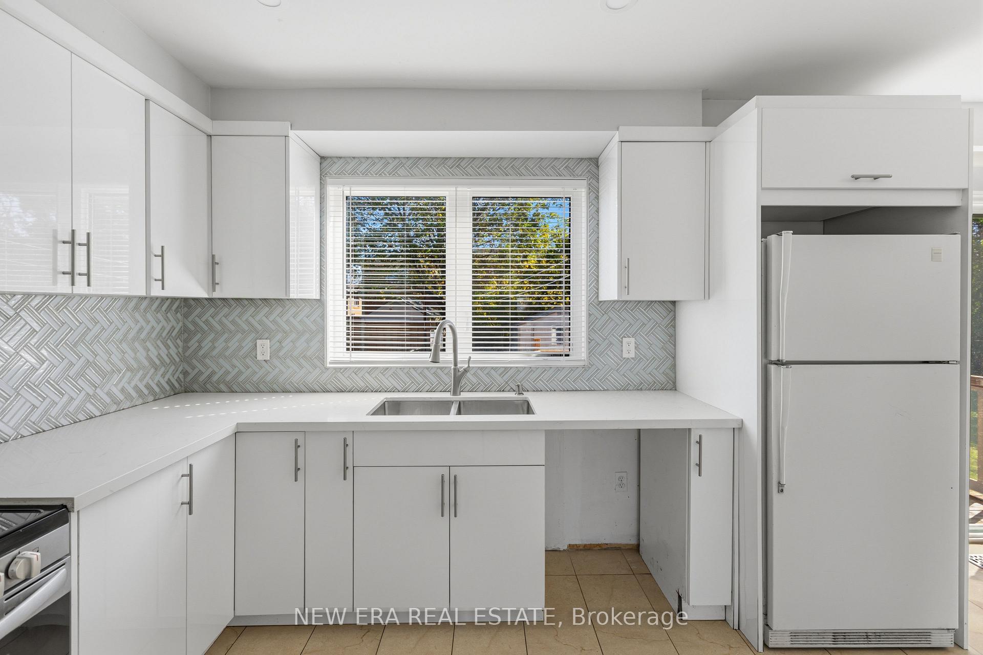 Photo 9 of 7306 Sills Road, Mississauga, Malton — HOMEH