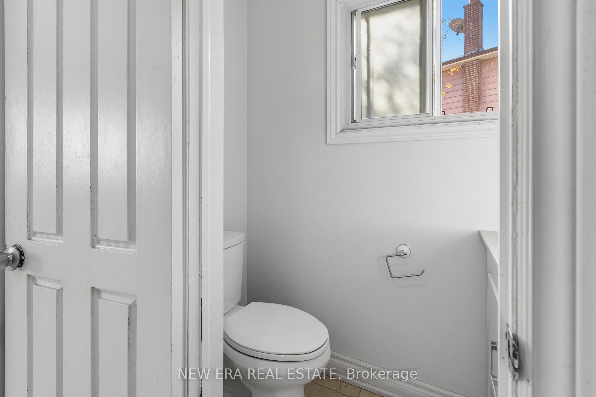 Photo 17 of 7306 Sills Road, Mississauga, Malton — HOMEH