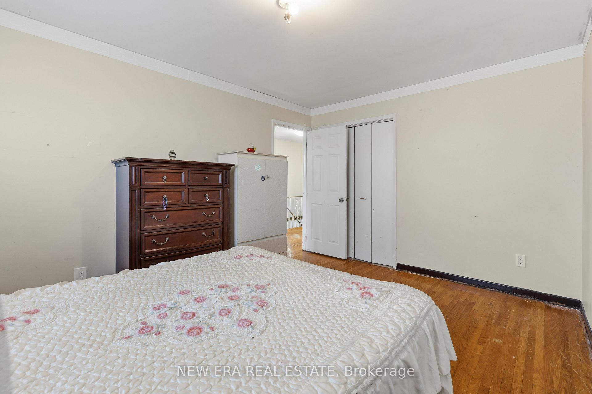 Photo 20 of 7306 Sills Road, Mississauga, Malton — HOMEH