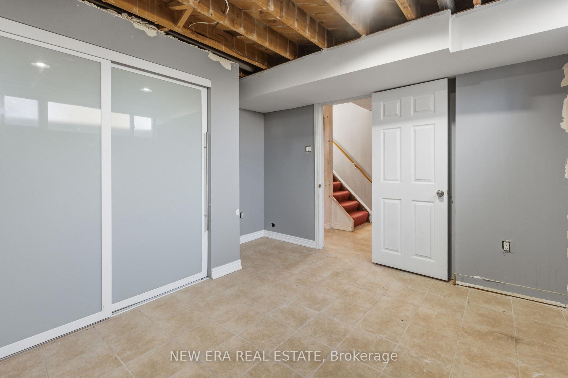 Photo 28 of 7306 Sills Road, Mississauga, Malton — HOMEH