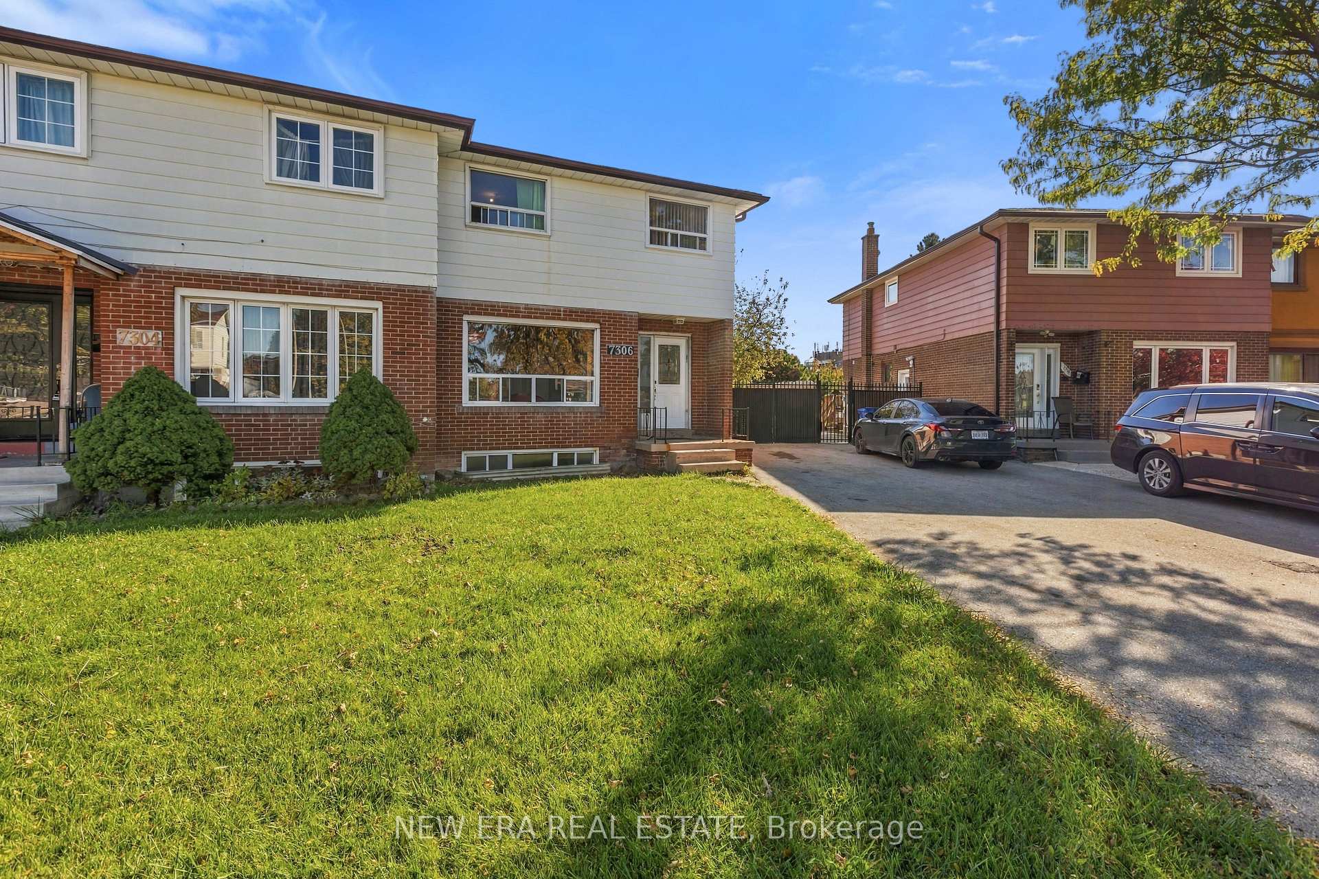 Photo 33 of 7306 Sills Road, Mississauga, Malton — HOMEH