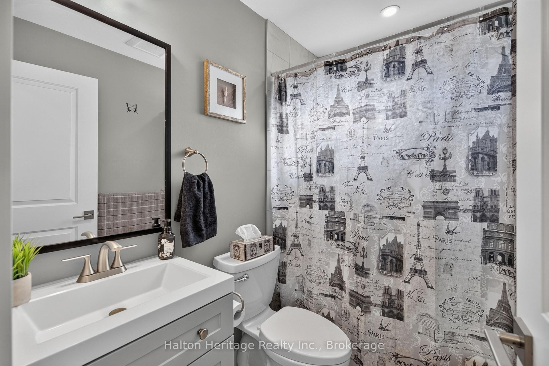 Photo 12 of 841 Tenth Avenue, Hamilton, Hampton Heights — HOMEH