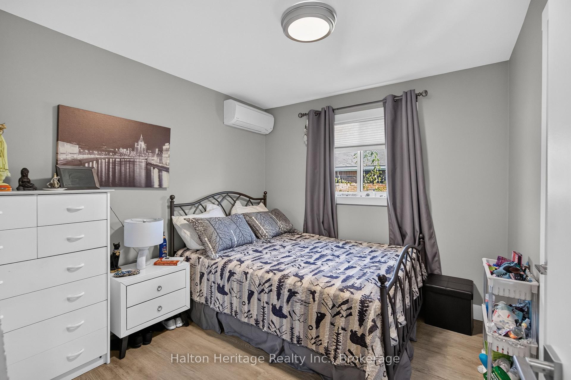 Photo 14 of 841 Tenth Avenue, Hamilton, Hampton Heights — HOMEH