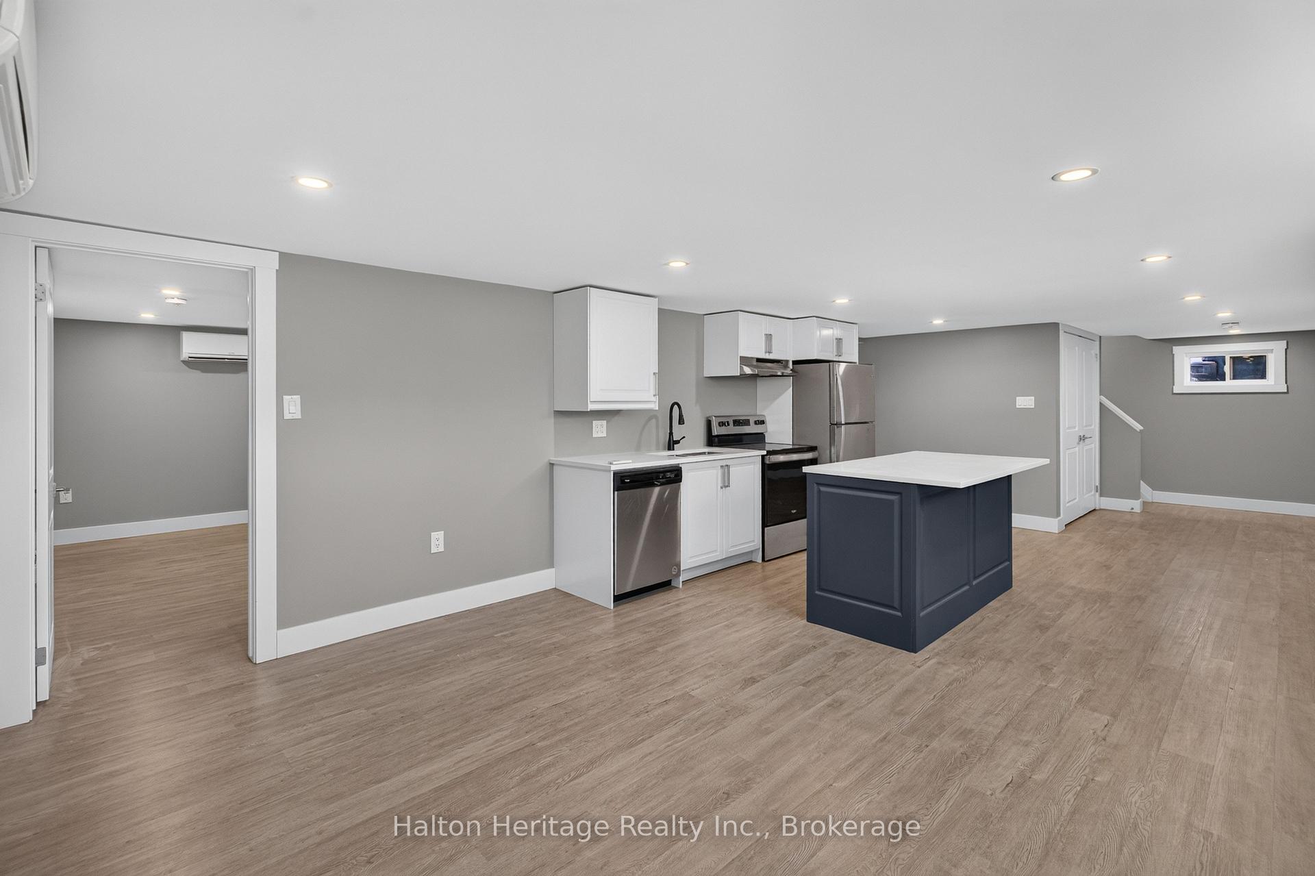 Photo 26 of 841 Tenth Avenue, Hamilton, Hampton Heights — HOMEH