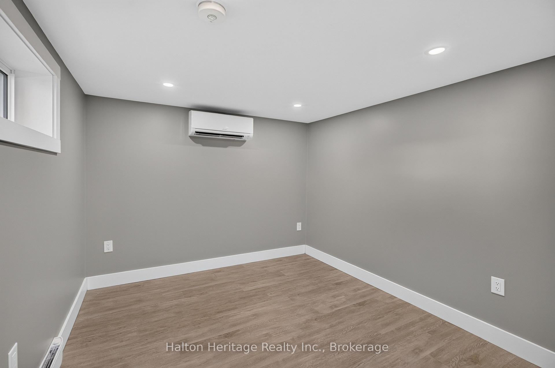 Photo 28 of 841 Tenth Avenue, Hamilton, Hampton Heights — HOMEH