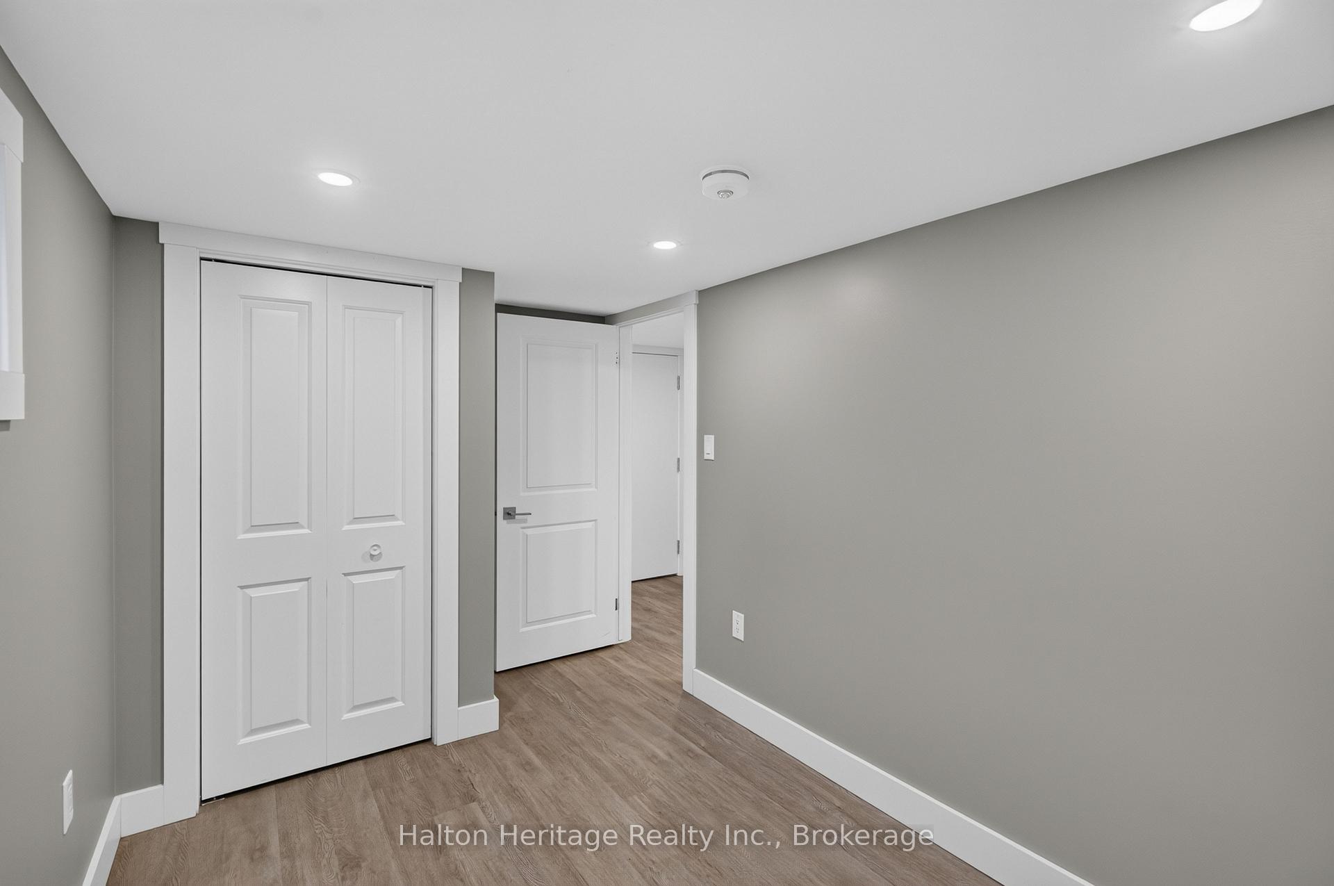 Photo 31 of 841 Tenth Avenue, Hamilton, Hampton Heights — HOMEH