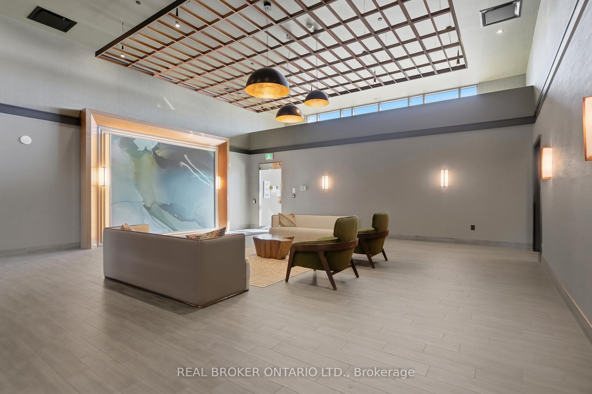 Photo 4 of Unit 425, 450 Dundas Street E, Hamilton, Waterdown — HOMEH
