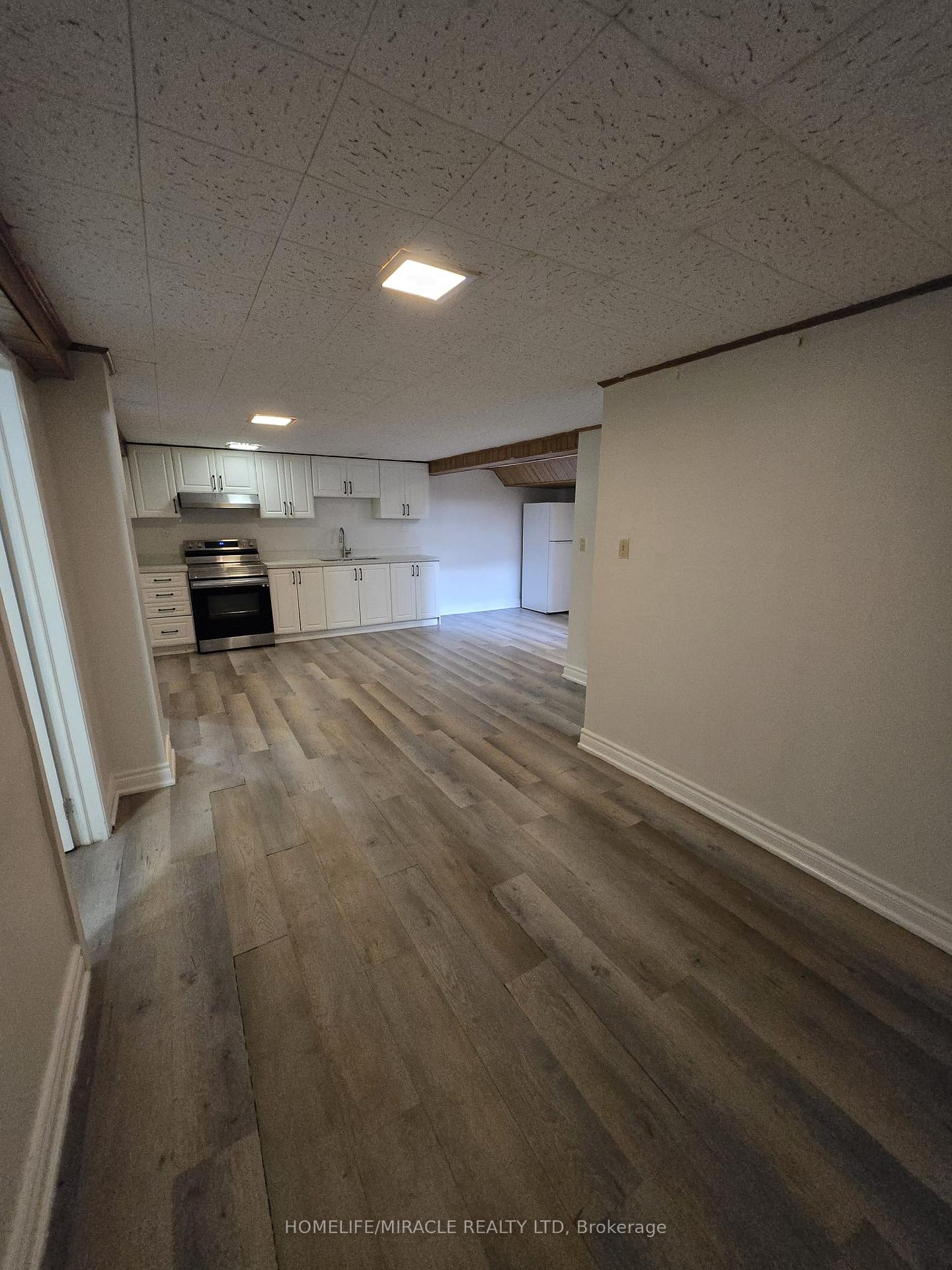 Photo 4 of Unit Basement, 44 Staley Terrace, Scarborough, L'Amoreaux — HOMEH