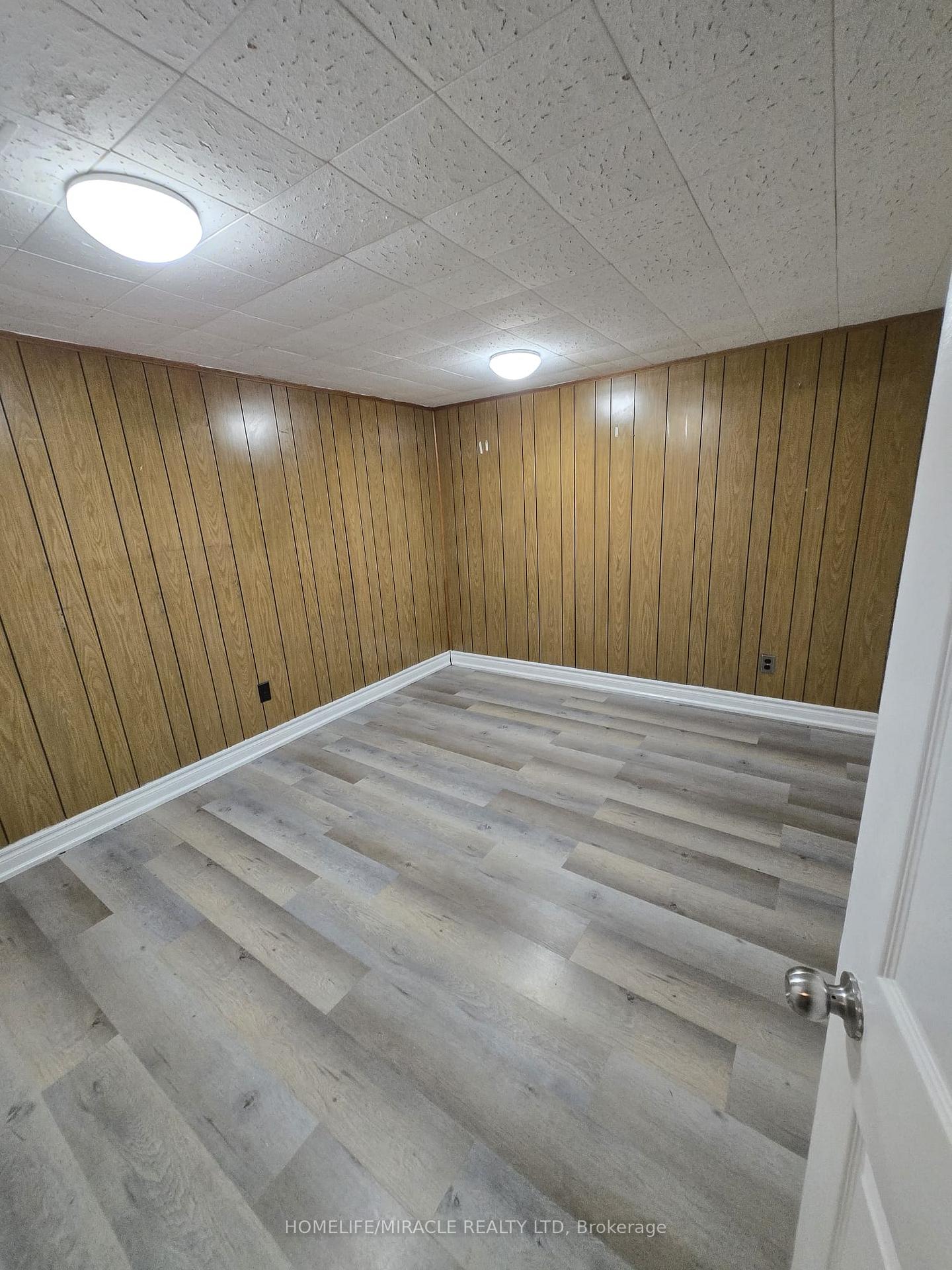 Photo 5 of Unit Basement, 44 Staley Terrace, Scarborough, L'Amoreaux — HOMEH