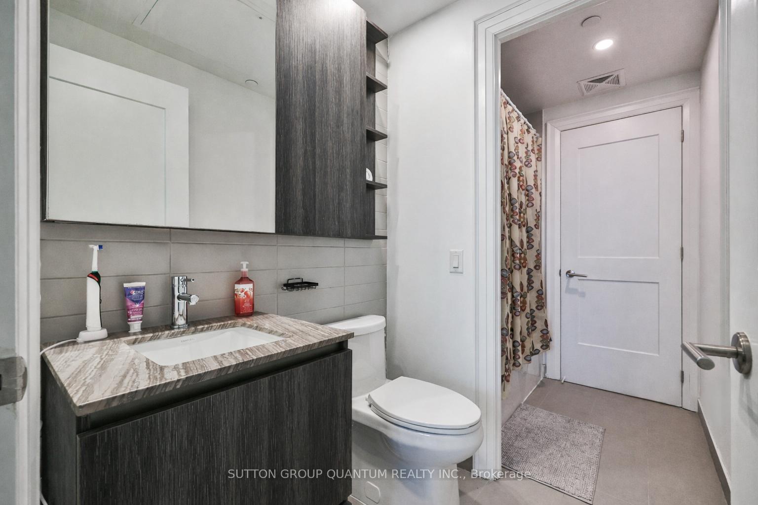 Photo 17 of Unit 1009, 21 Park Street E, Mississauga, Port Credit — HOMEH