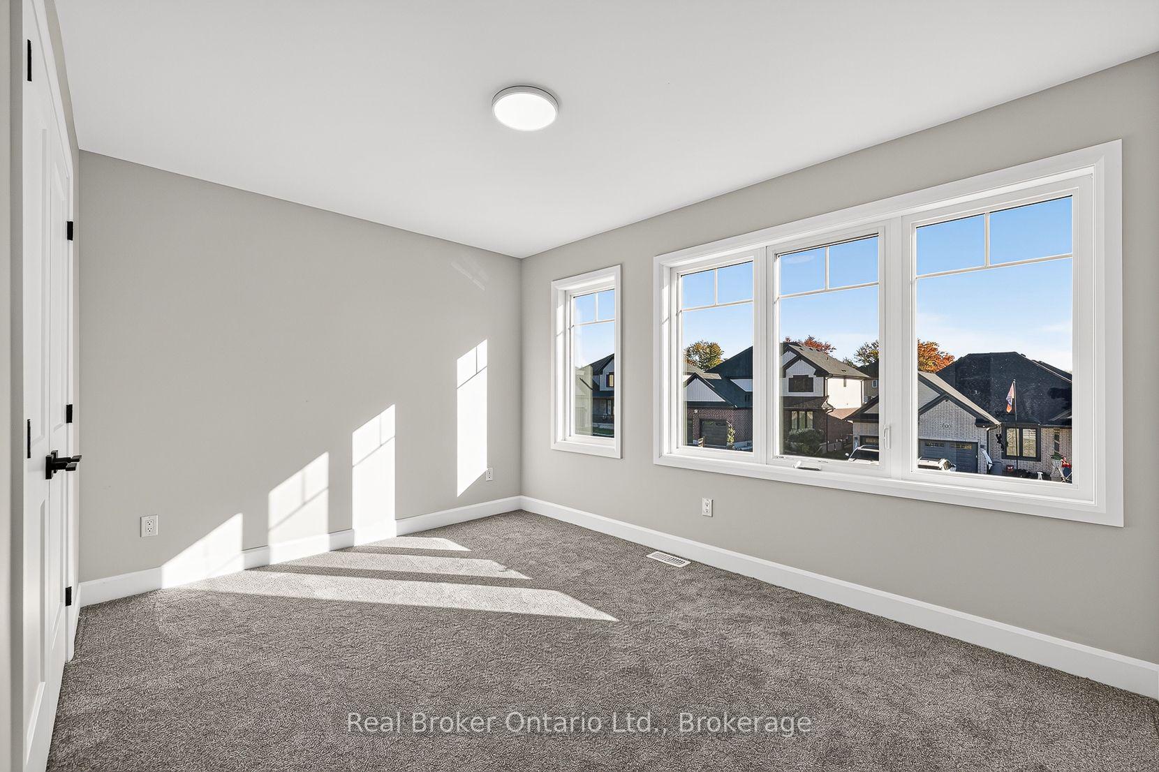 Photo 35 of 104 Graydon Drive, South-West Oxford, Mount Elgin — HOMEH