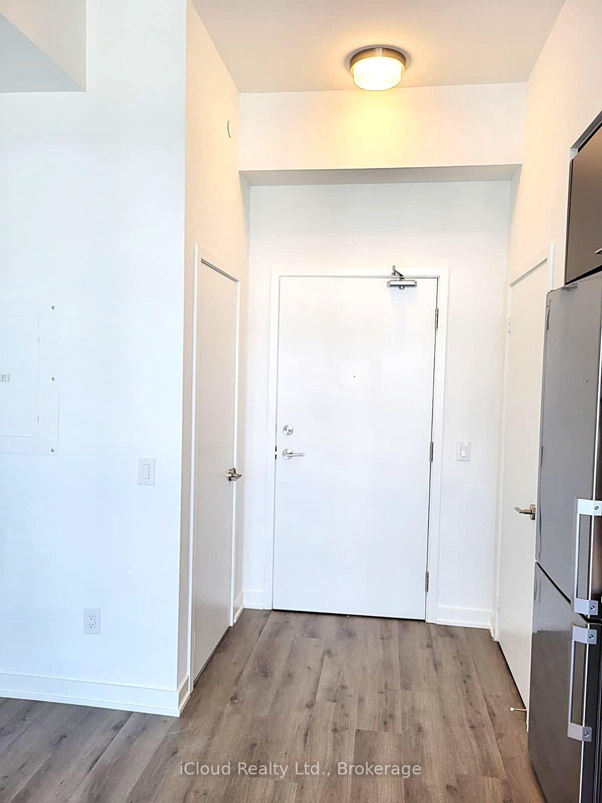 Photo 2 of 3005 Pine Glen Road, Oakville, Westmount — HOMEH