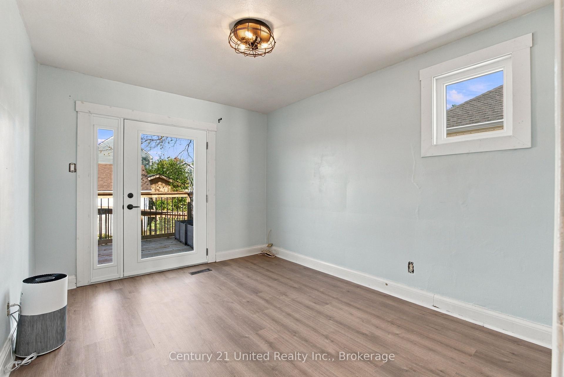 Photo 18 of 57 Sherwood Avenue, St. Catharines, Downtown — HOMEH