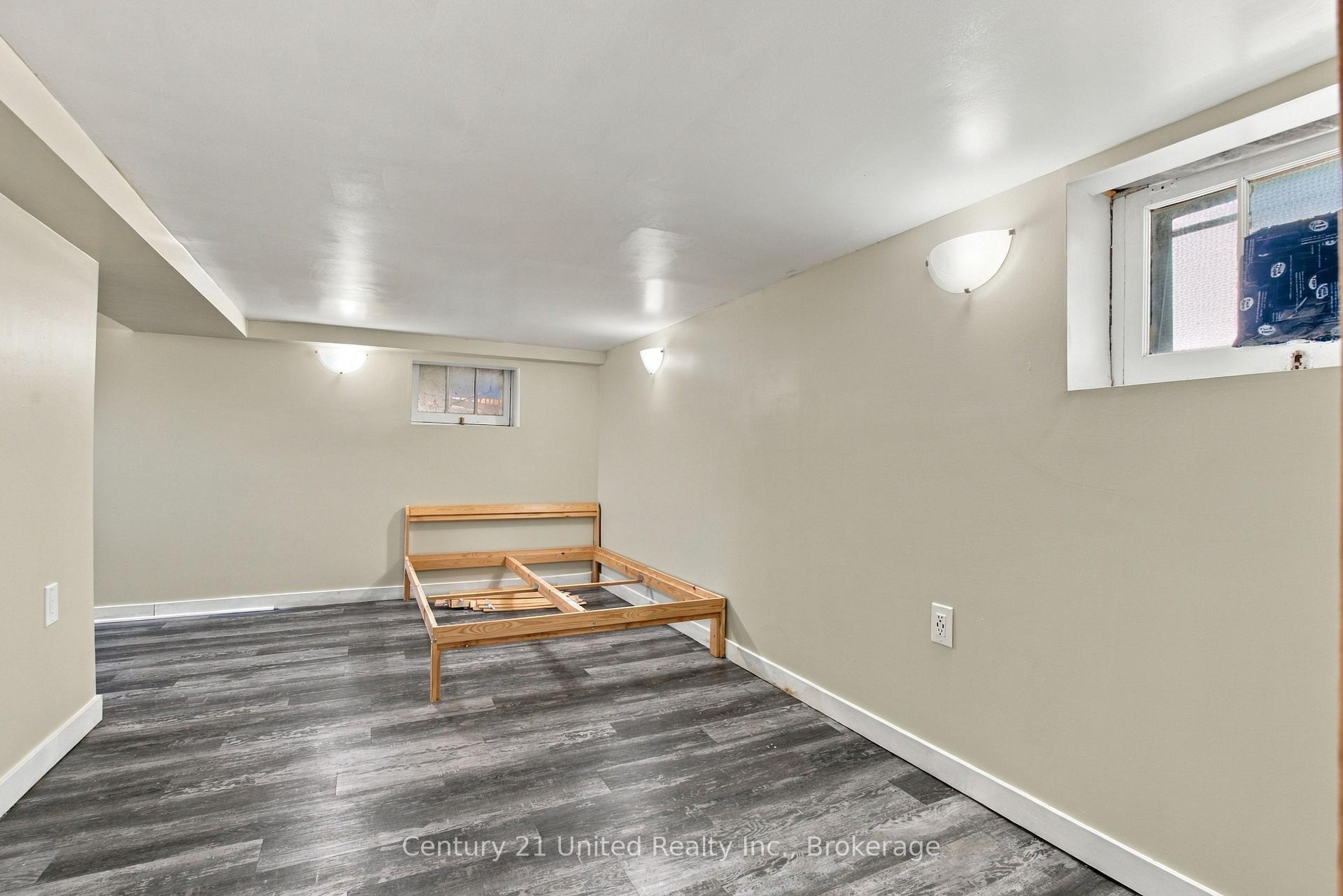 Photo 22 of 57 Sherwood Avenue, St. Catharines, Downtown — HOMEH