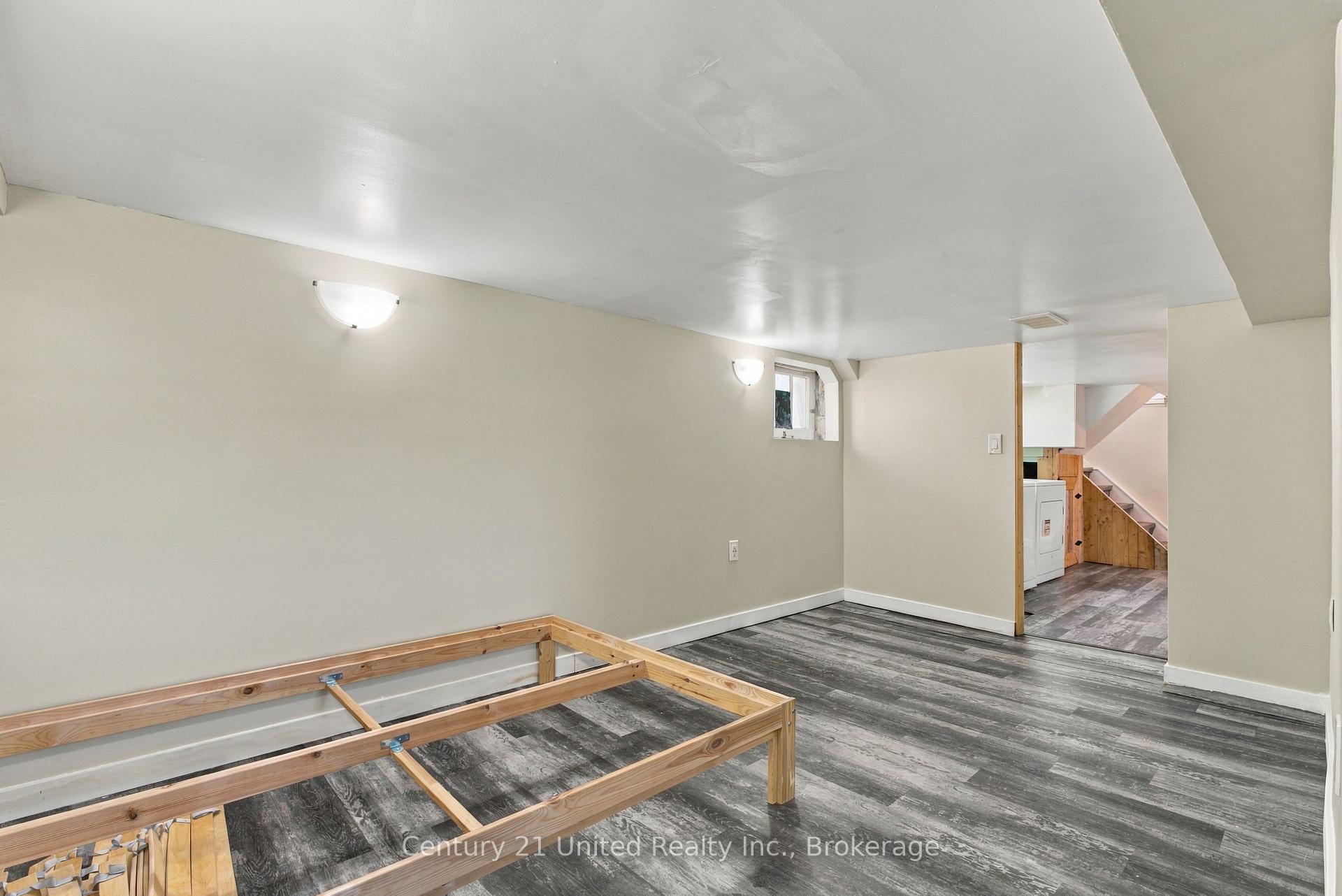 Photo 23 of 57 Sherwood Avenue, St. Catharines, Downtown — HOMEH