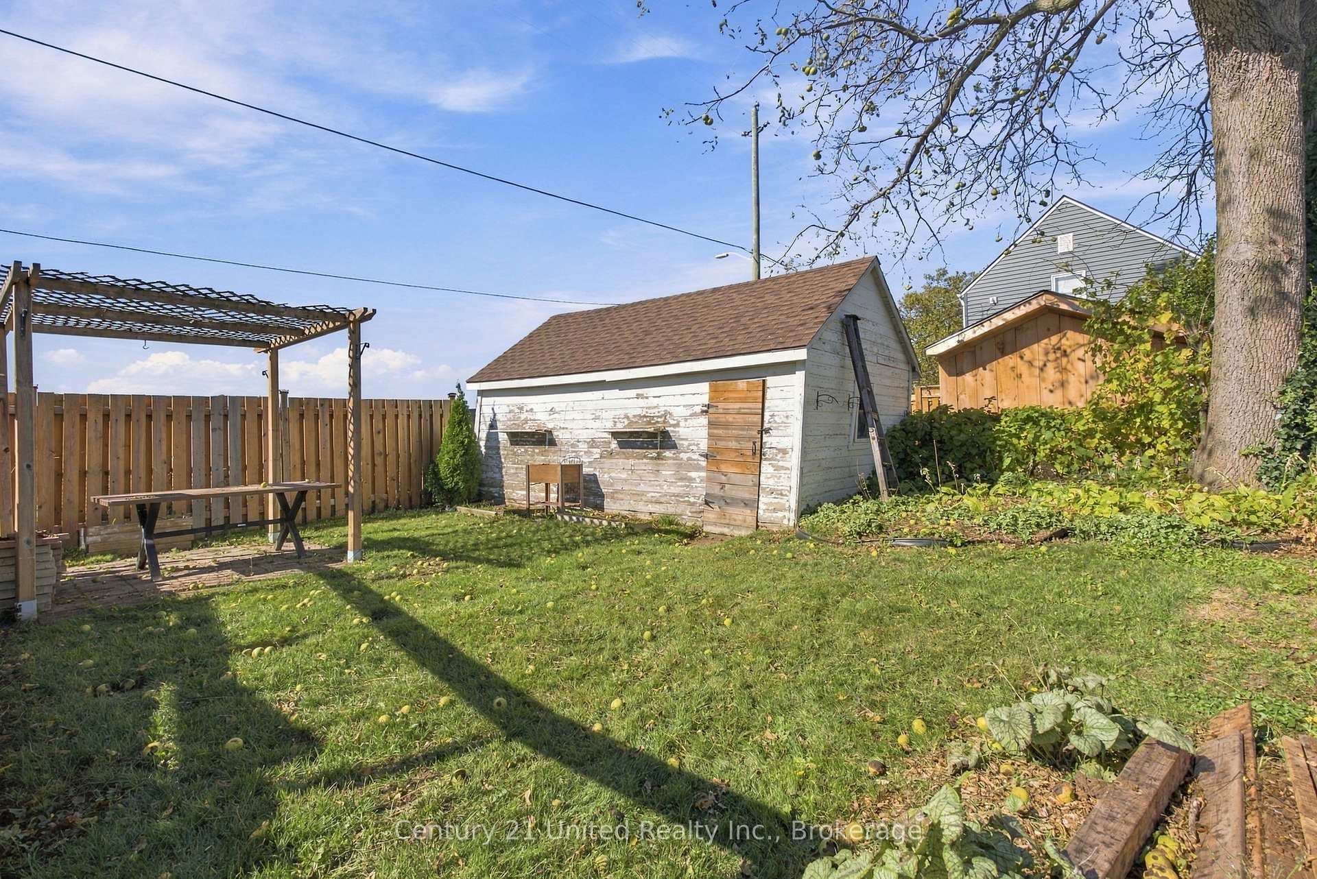 Photo 32 of 57 Sherwood Avenue, St. Catharines, Downtown — HOMEH