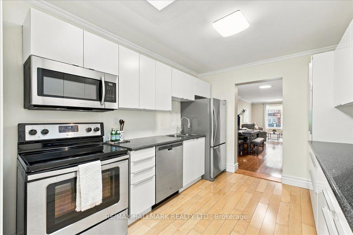 Photo 15 of 44 Baltic Avenue, Toronto, Danforth — HOMEH