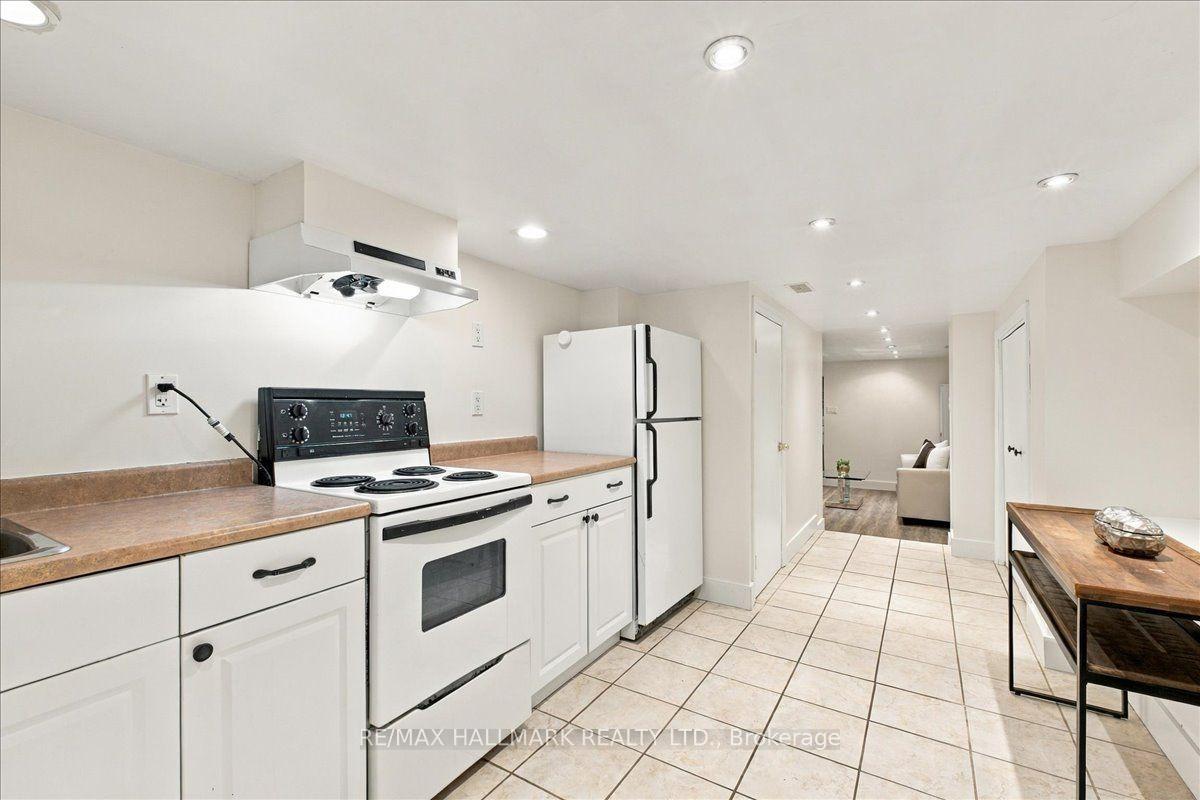 Photo 28 of 44 Baltic Avenue, Toronto, Danforth — HOMEH