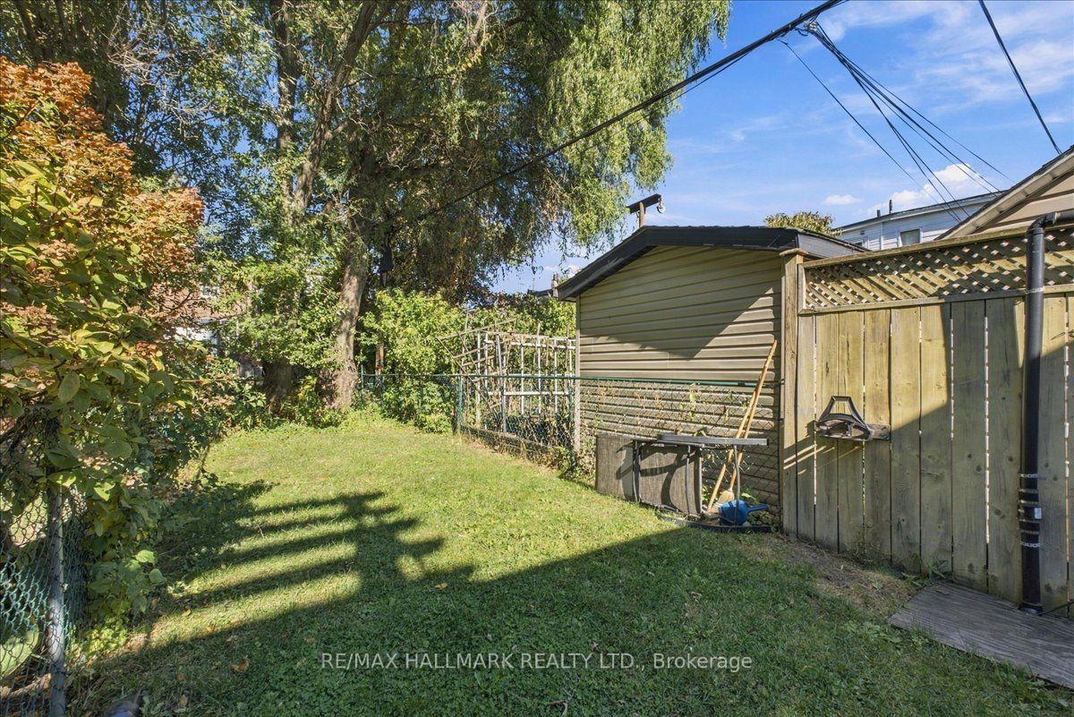 Photo 40 of 44 Baltic Avenue, Toronto, Danforth — HOMEH