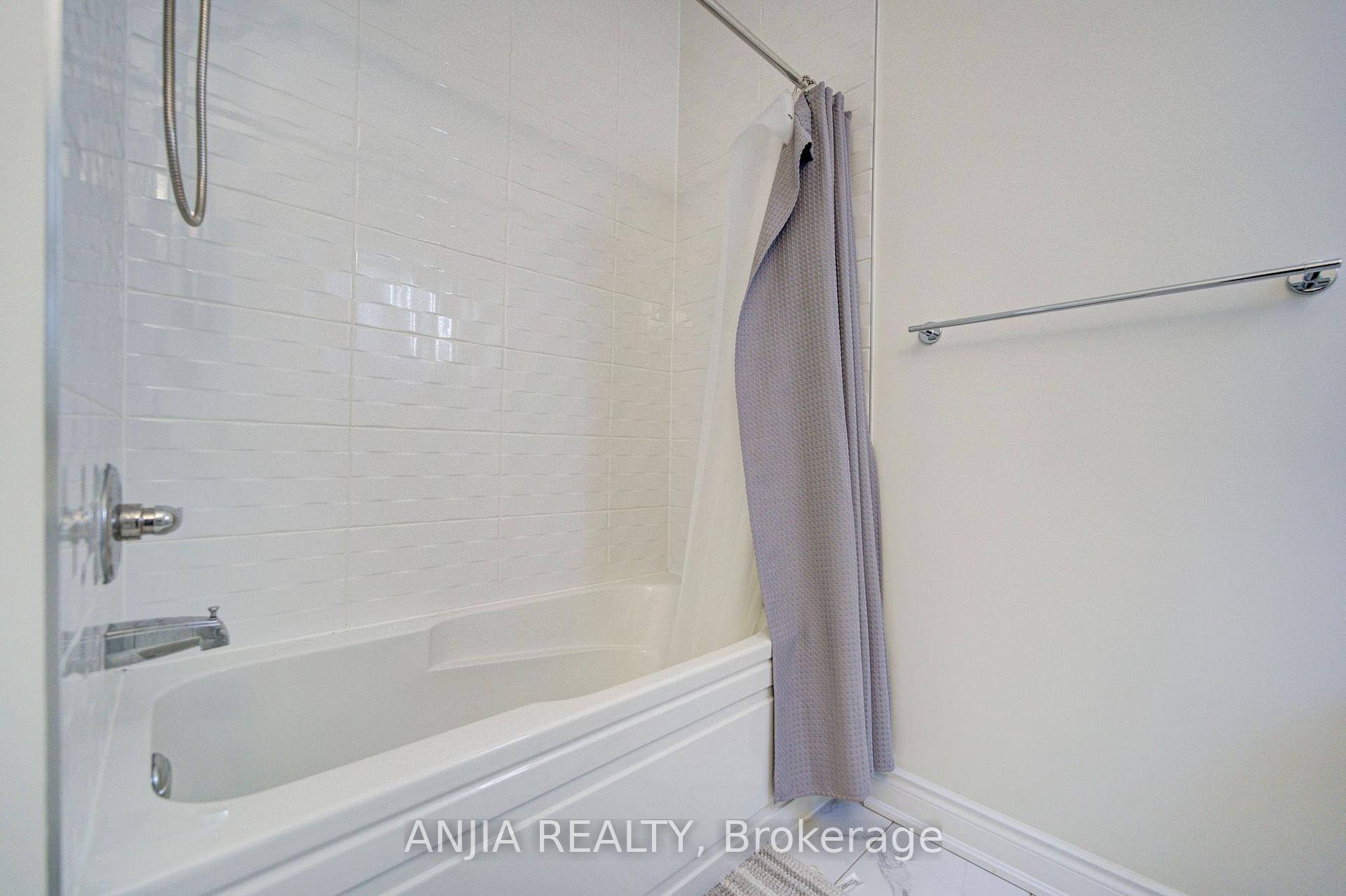 Photo 30 of 107 Guardhouse Crescent, Markham, Angus Glen — HOMEH
