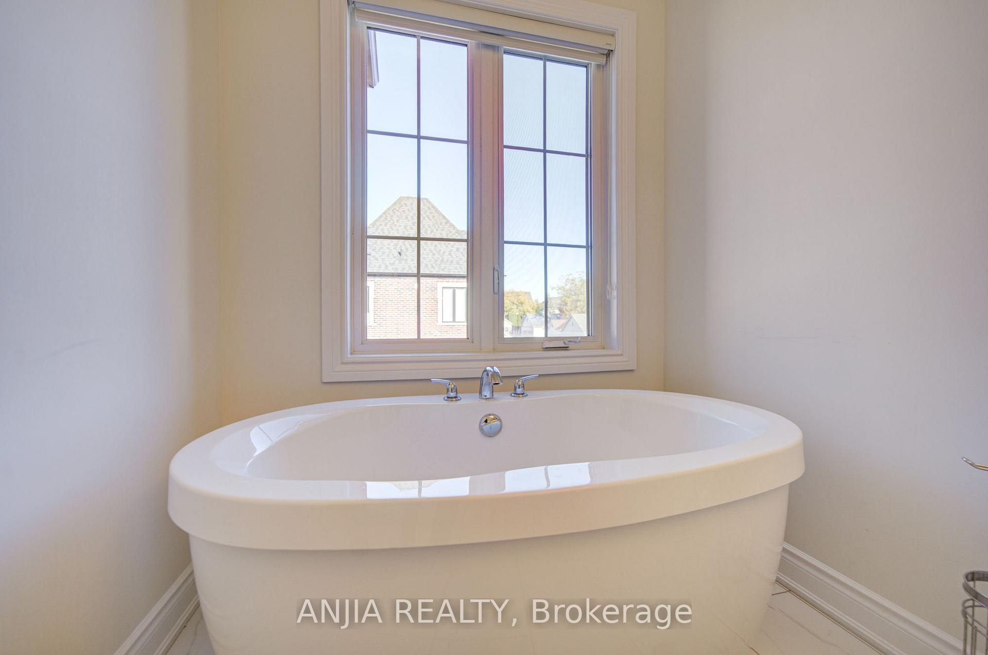 Photo 43 of 107 Guardhouse Crescent, Markham, Angus Glen — HOMEH