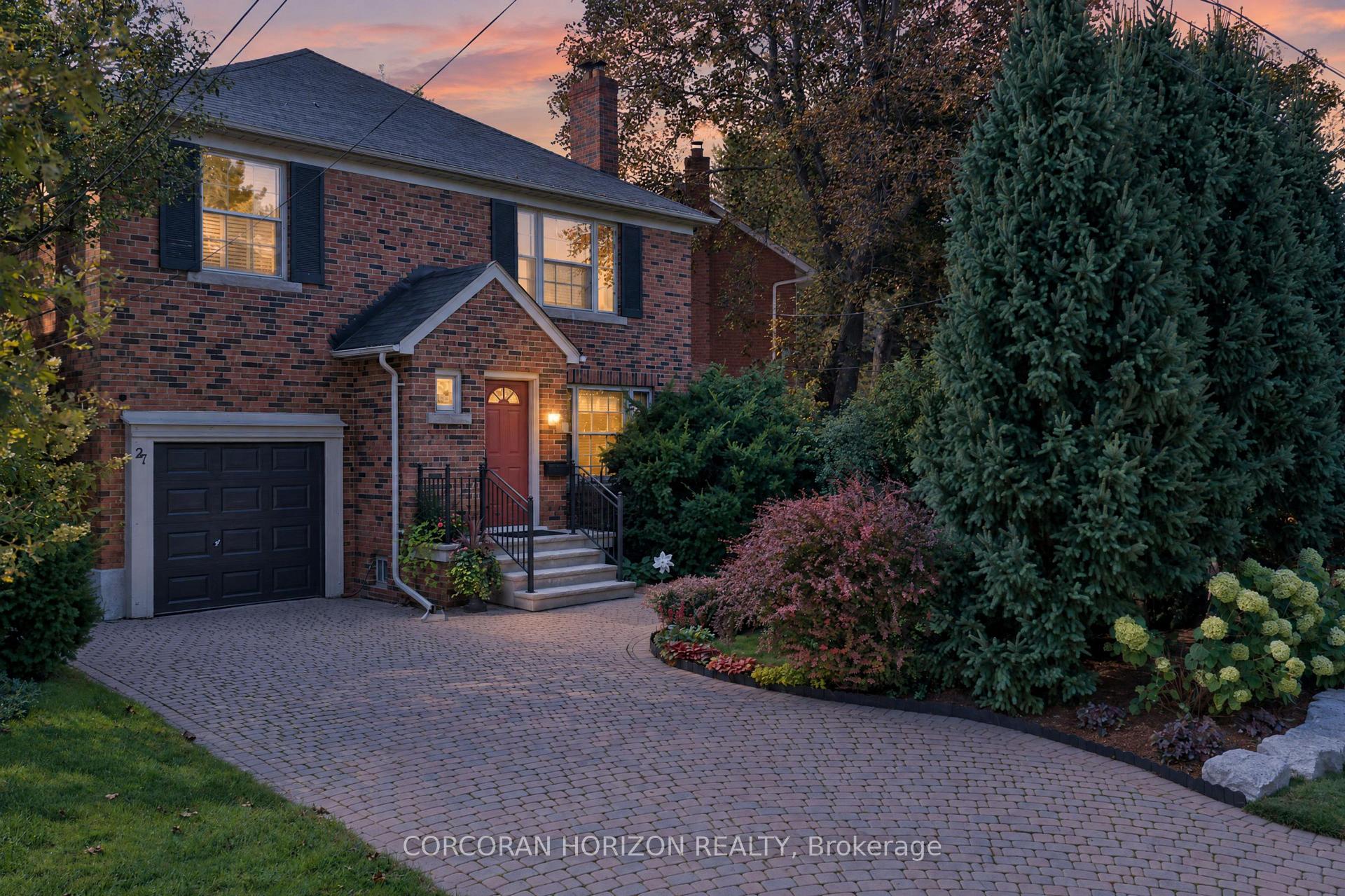 Photo 3 of 27 Armour Boulevard, Toronto, Bedford Park-Nortown — HOMEH