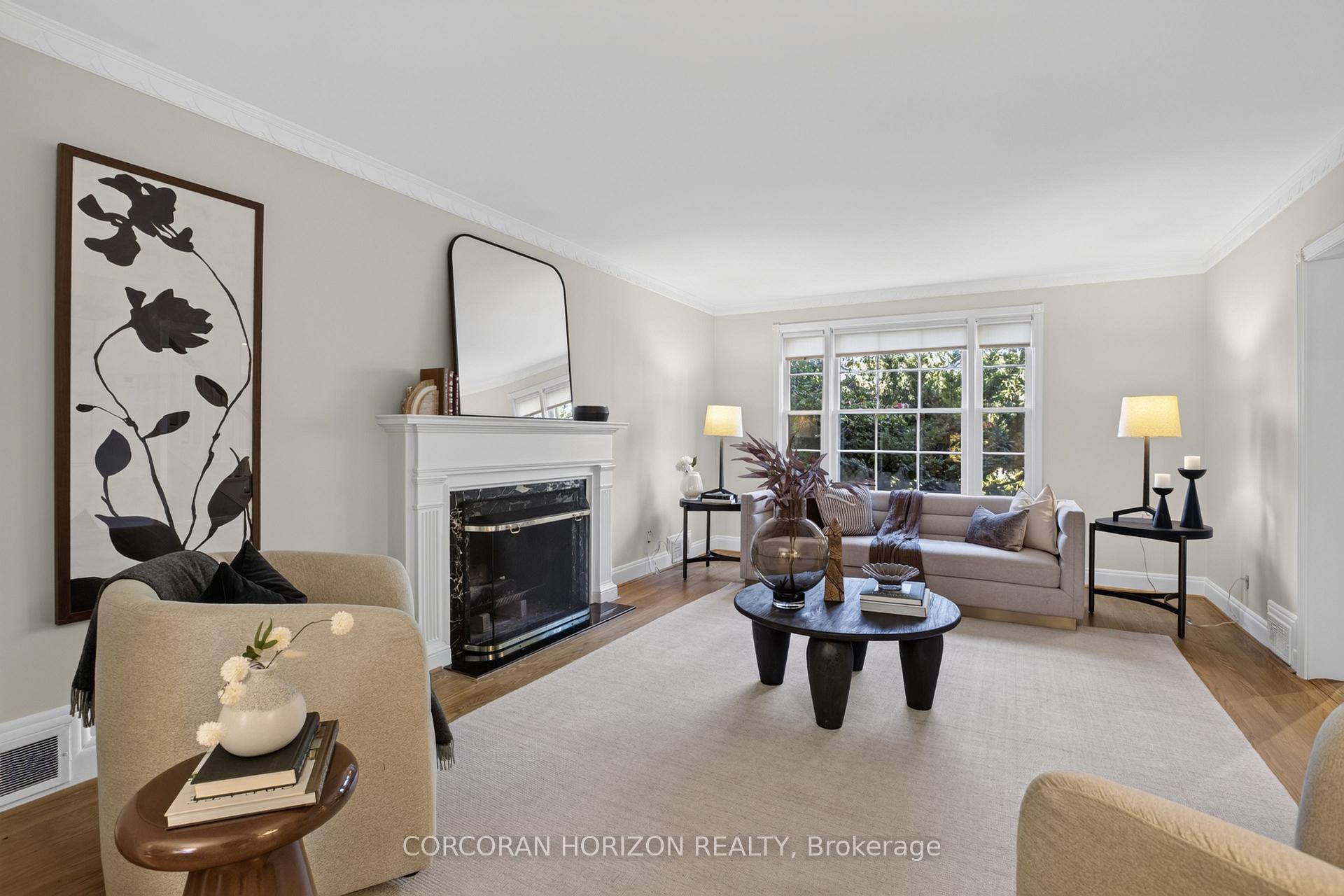 Photo 10 of 27 Armour Boulevard, Toronto, Bedford Park-Nortown — HOMEH