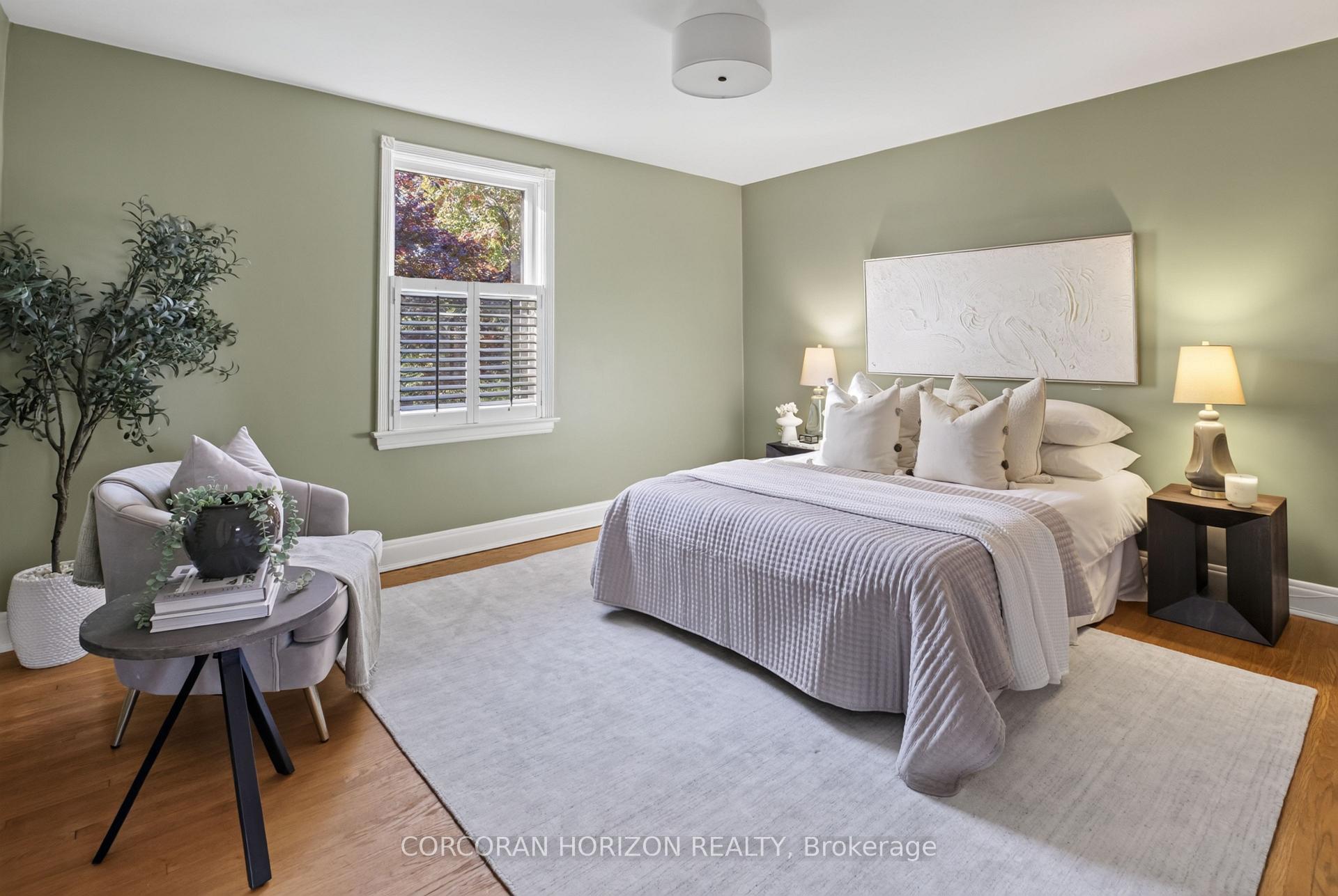 Photo 26 of 27 Armour Boulevard, Toronto, Bedford Park-Nortown — HOMEH
