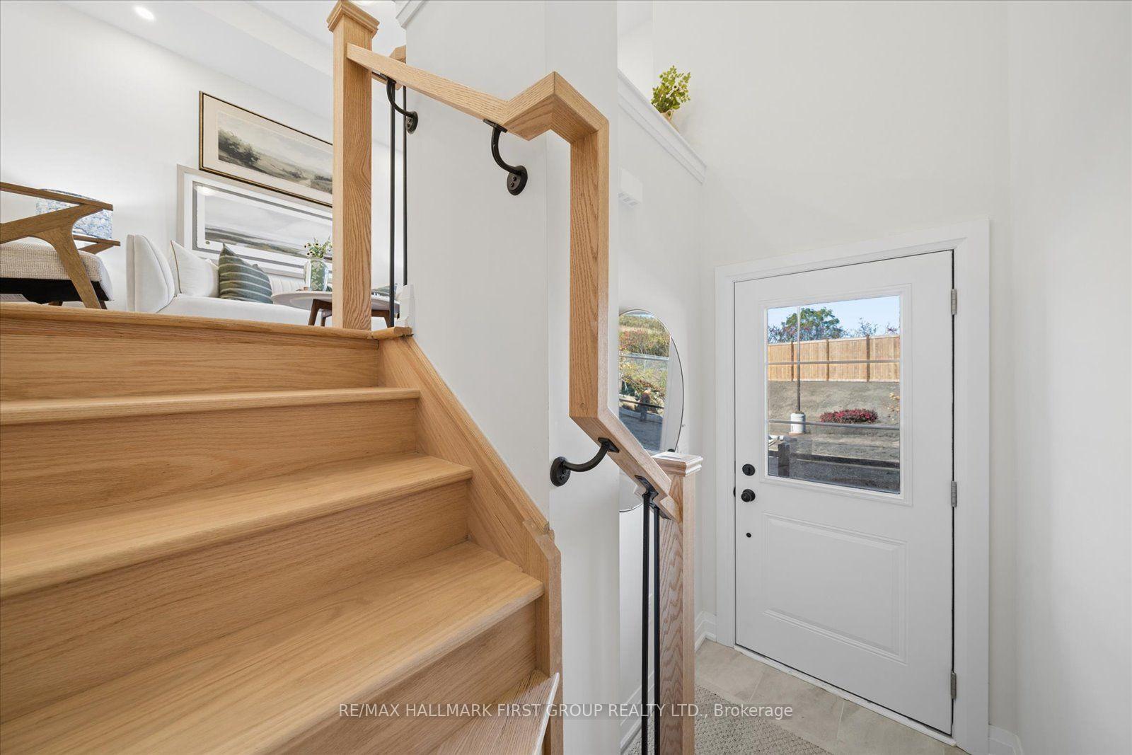 Photo 3 of 71 Marret Lane, Clarington, Newcastle — HOMEH