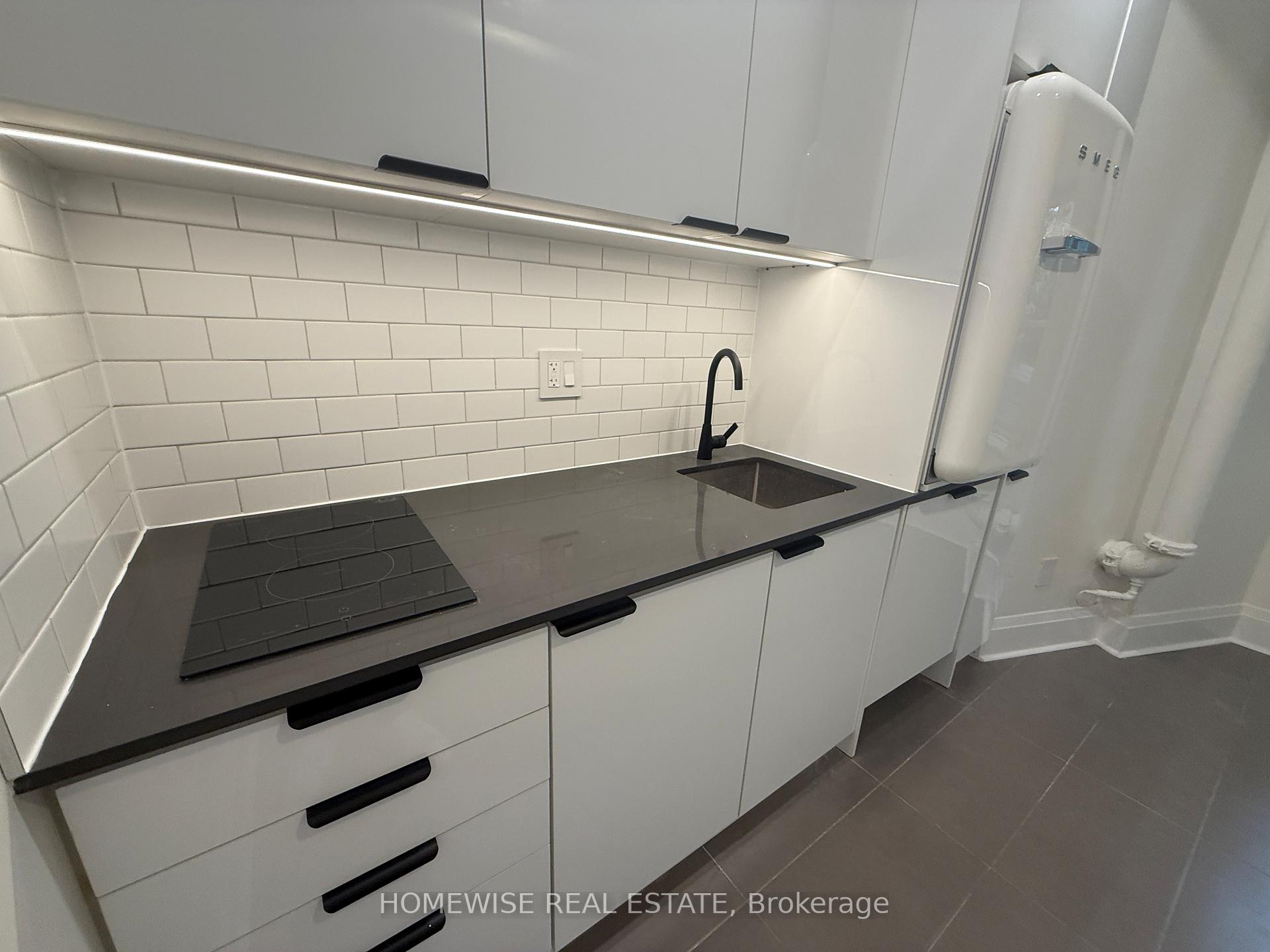 Photo 8 of Unit 105, 1 Triller Avenue, Toronto, South Parkdale — HOMEH