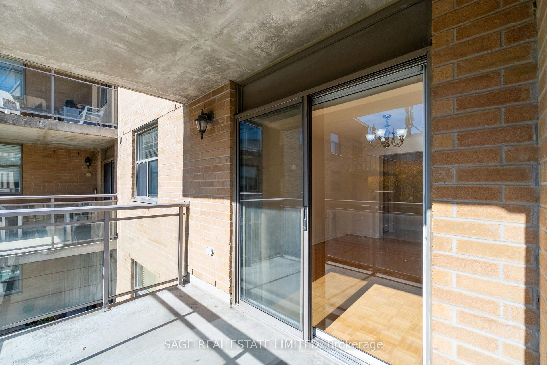 Photo 24 of Unit 309, 2502 Rutherford Road, Vaughan, Maple — HOMEH