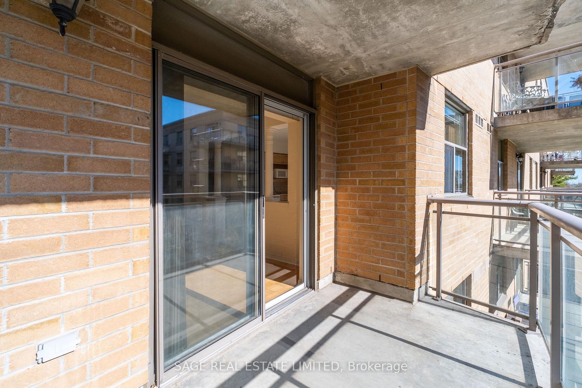 Photo 25 of Unit 309, 2502 Rutherford Road, Vaughan, Maple — HOMEH