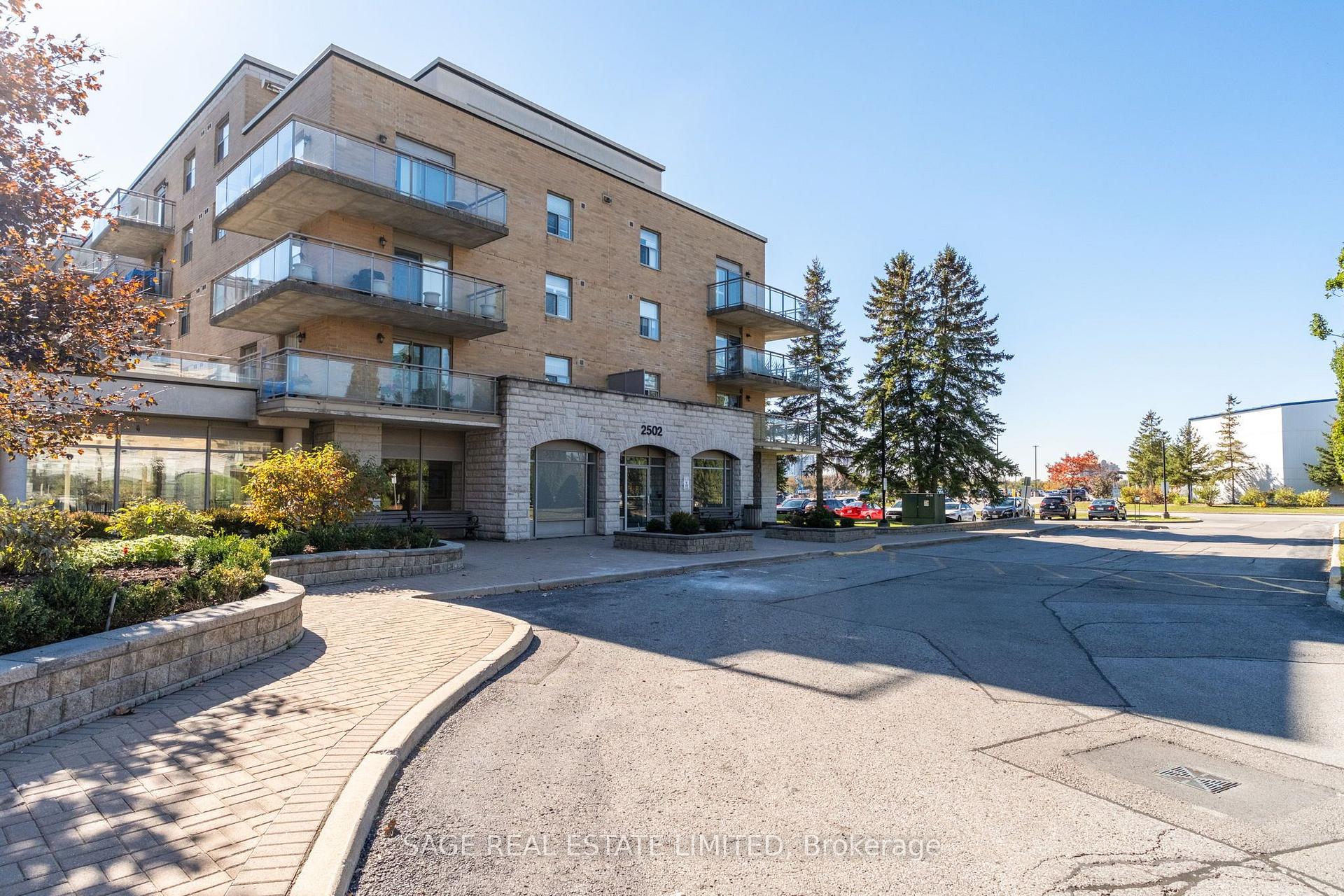 Photo 30 of Unit 309, 2502 Rutherford Road, Vaughan, Maple — HOMEH