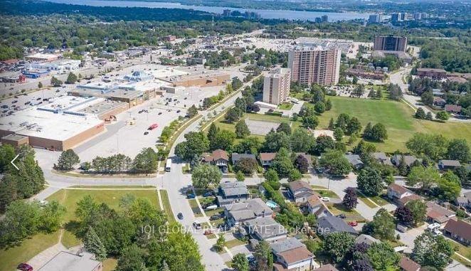 Photo 5 of 96 Kozlov Street, Barrie, Sunnidale — HOMEH