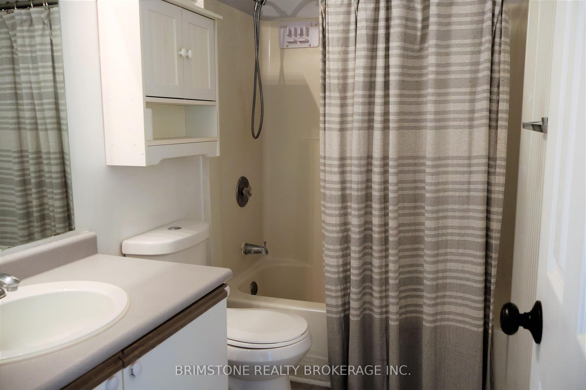 Photo 18 of 204 Pickett Crescent, Barrie, Painswick North — HOMEH