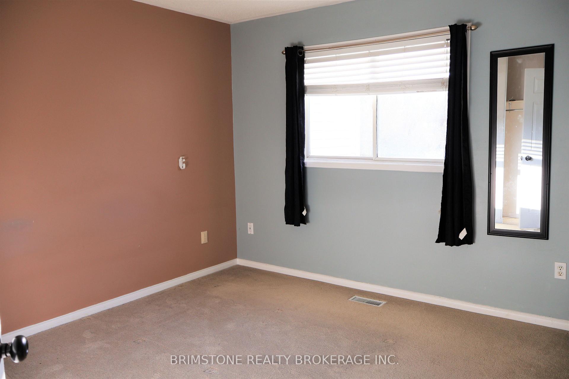 Photo 20 of 204 Pickett Crescent, Barrie, Painswick North — HOMEH