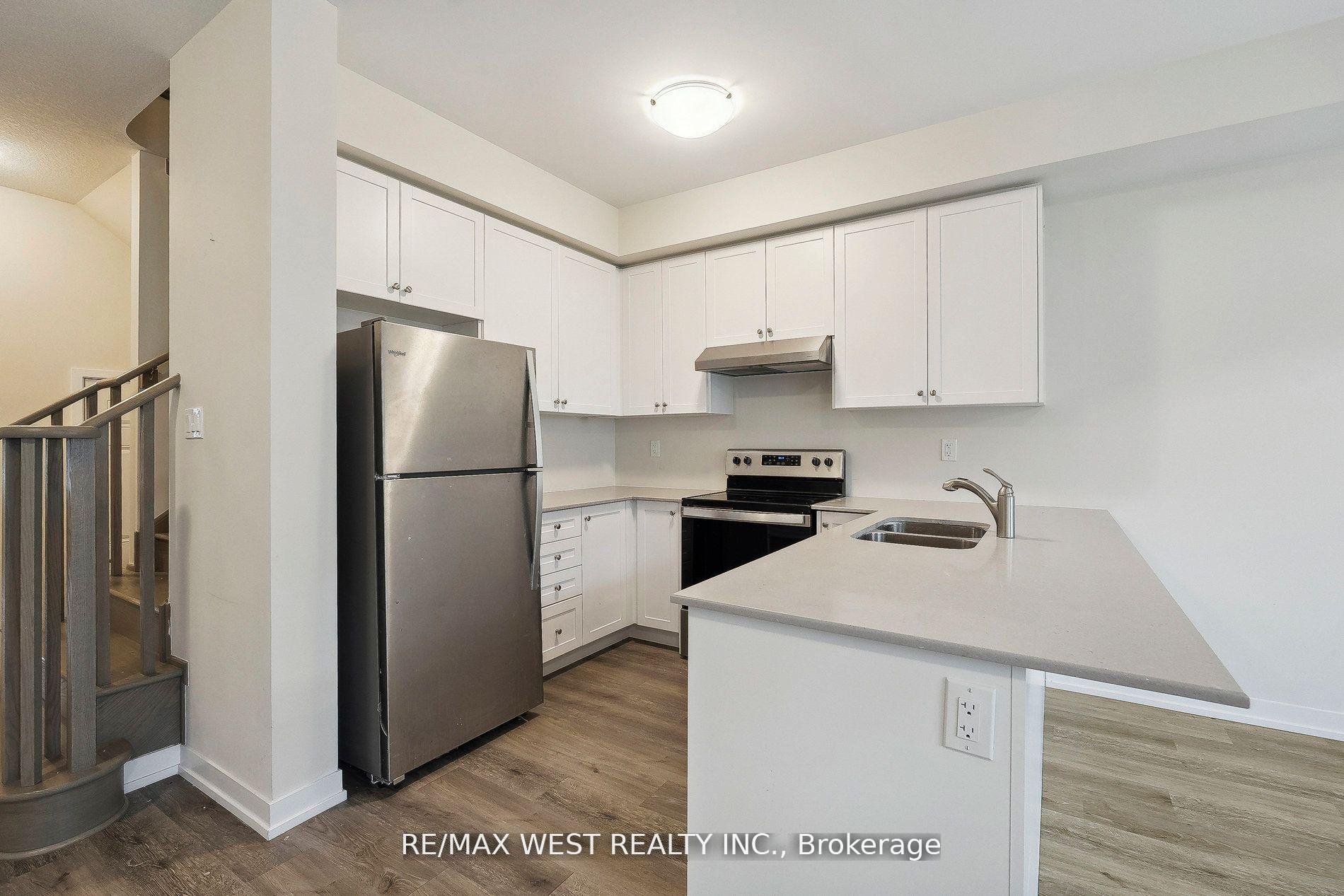 Photo 12 of Unit 37, 7789 Kalar Road, Niagara Falls, Brown — HOMEH