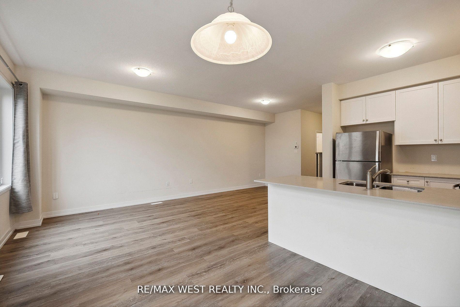 Photo 16 of Unit 37, 7789 Kalar Road, Niagara Falls, Brown — HOMEH