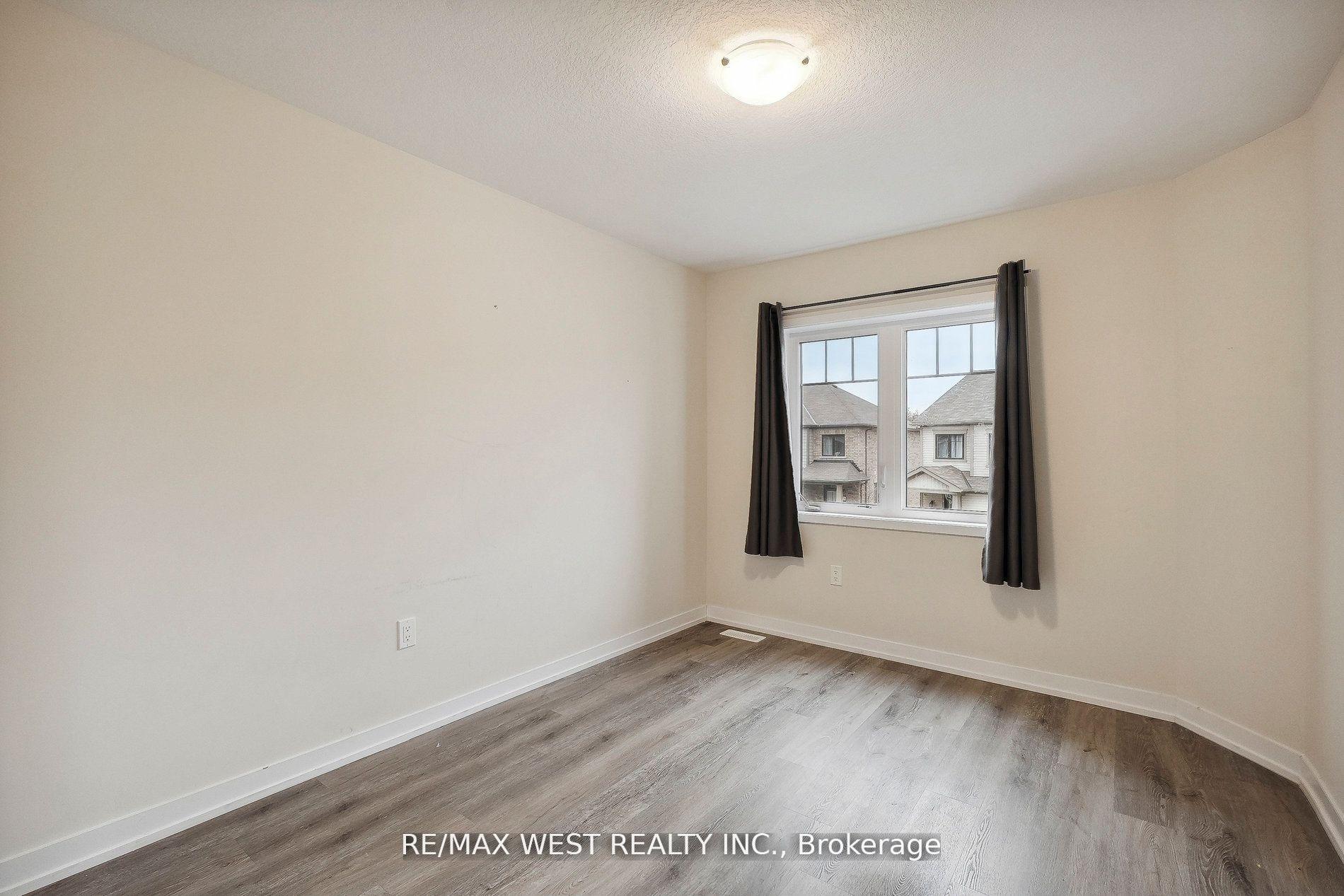 Photo 20 of Unit 37, 7789 Kalar Road, Niagara Falls, Brown — HOMEH